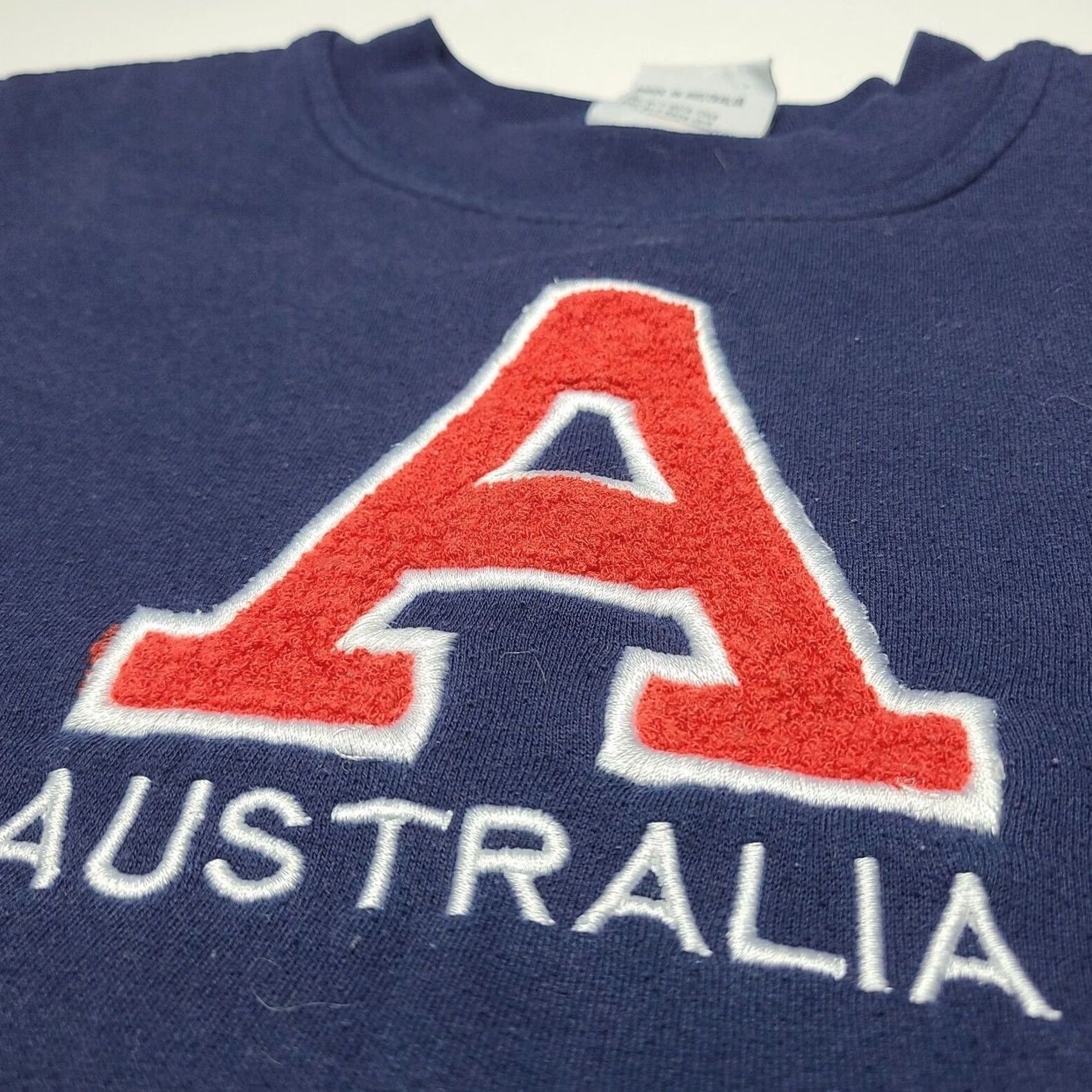 Vintage VINTAGE Purely Australian Clothing Co. Embroidered Australia Logo Sweatshirt L Men Blue Australia Sweatshirt Mens Size L Size US L / EU 52-54 / 3 - 3 Thumbnail