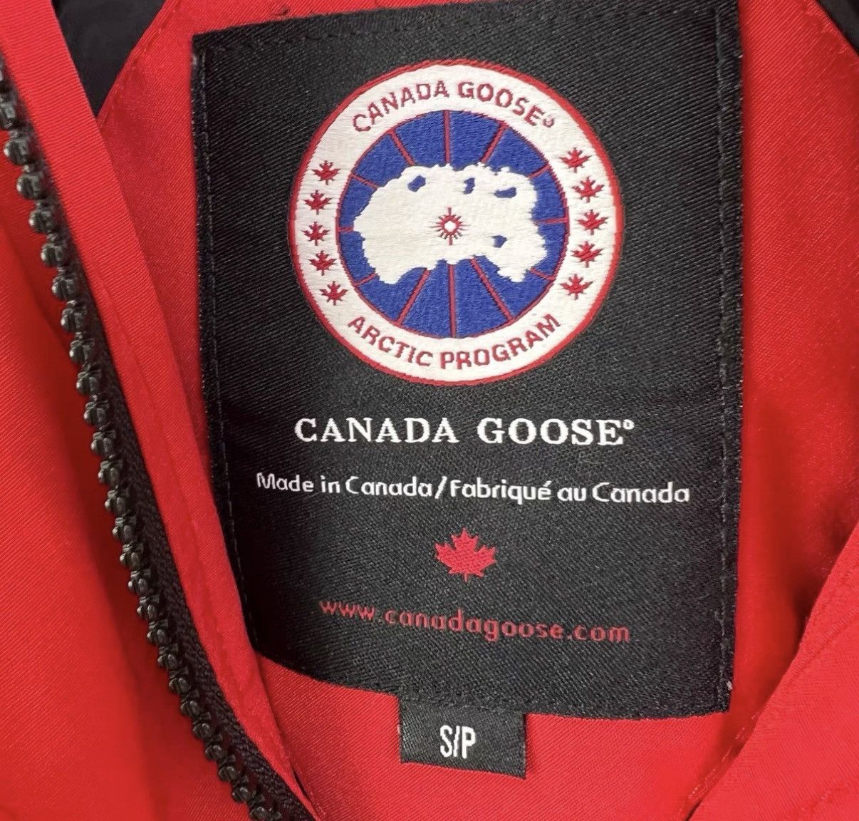 Canada Goose Canada Goose / Red Fur Collar Parka Down Jacket K12 Size S / US 4 / IT 40 - 3 Thumbnail