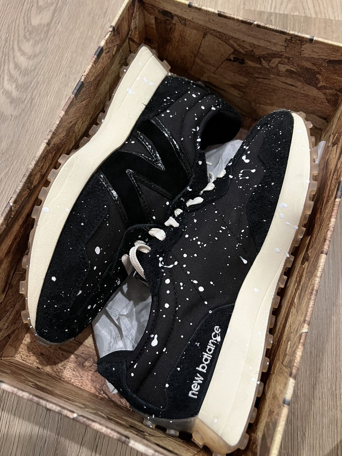 New Balance Joshua Vides x 327 Black Splatter MENS Size 8 Joshua Vides X New Balance 327  main image 3