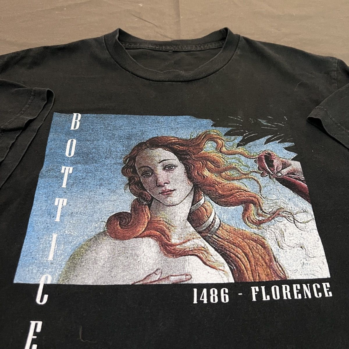 Vintage Vintage Birth of Venus Botticelli Tee Adobe Graphic Size US M / EU 48-50 / 2 - 1 Thumbnail