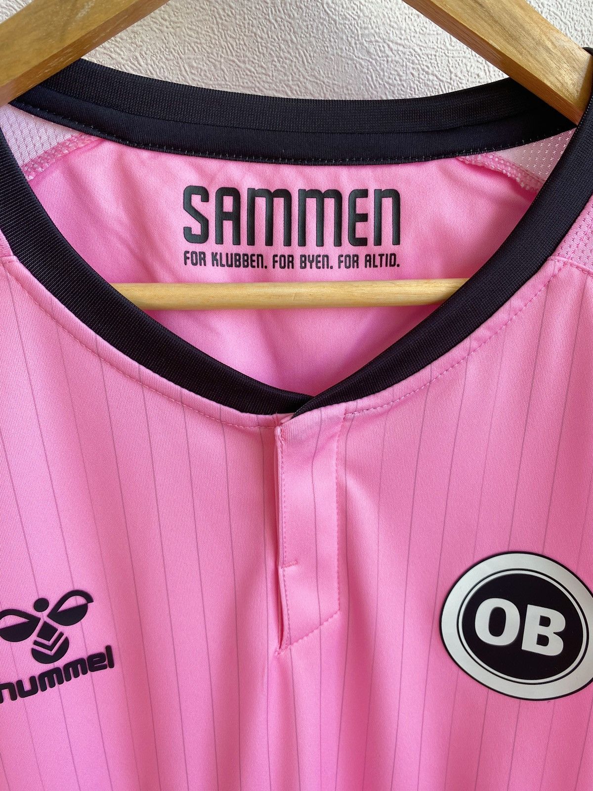 Hummel Hummel Odense Boldklub Jersey Size US XL / EU 56 / 4 - 10 Thumbnail