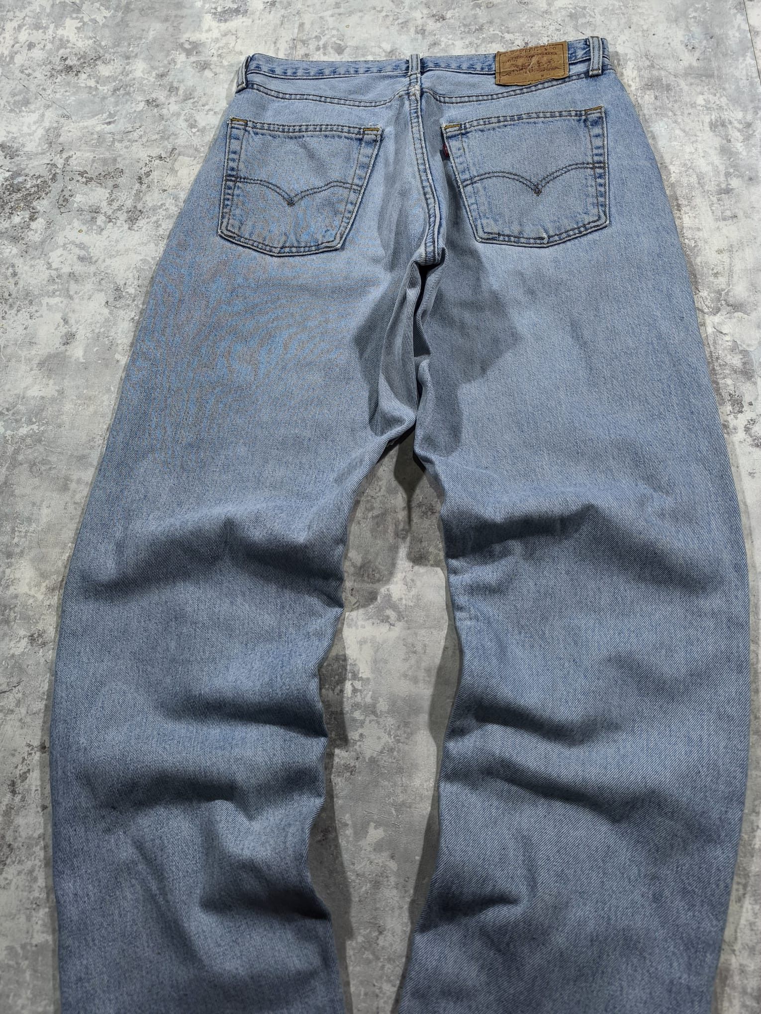 Levi's Vintage Clothing vintage 90s baby blue relaxedfit levis made in uk Size US 33 - 2 Thumbnail
