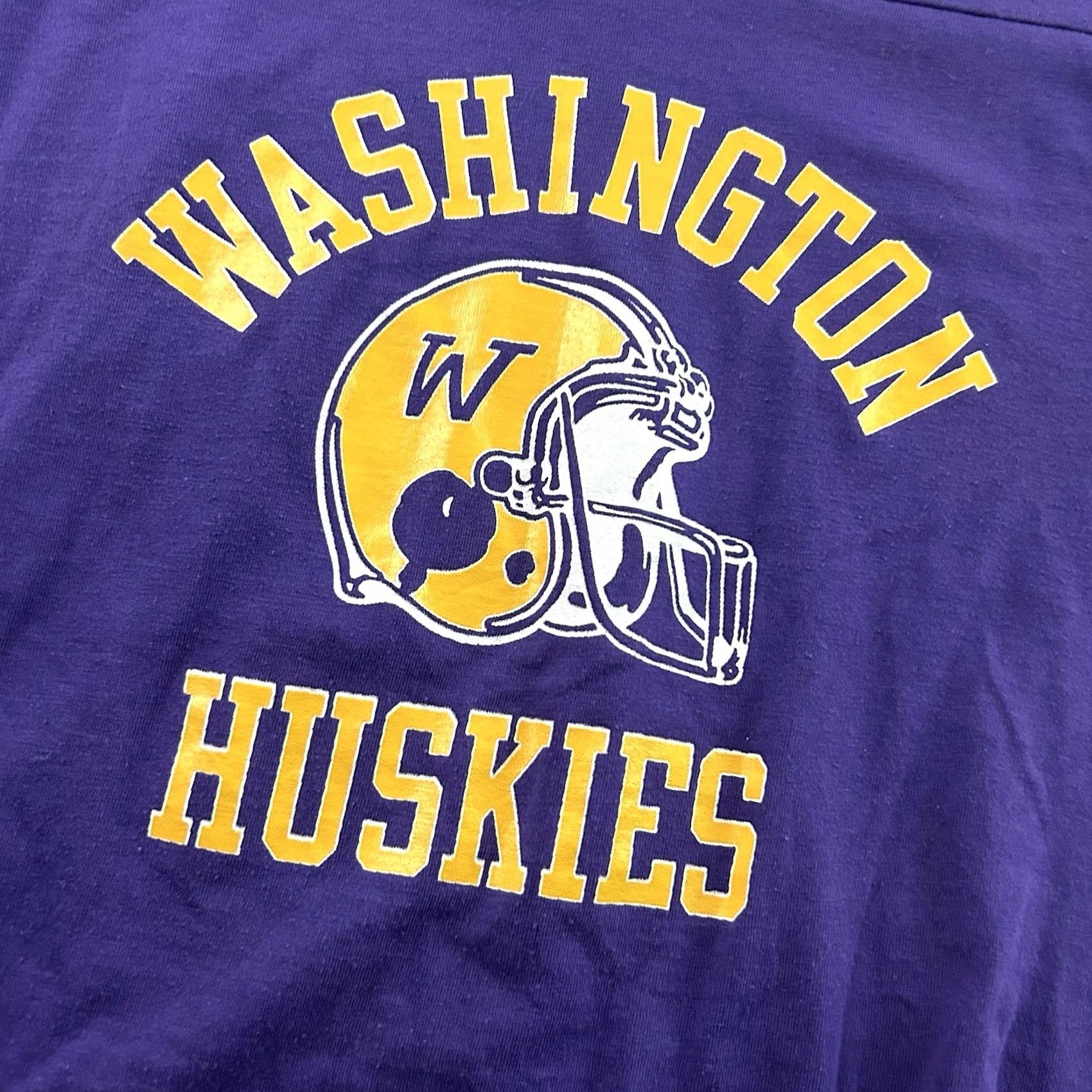 Vintage Vintage Washington Huskies Short Sleeve V Neck T Shirt Men's M Purple Size US M / EU 48-50 / 2 - 2 Thumbnail
