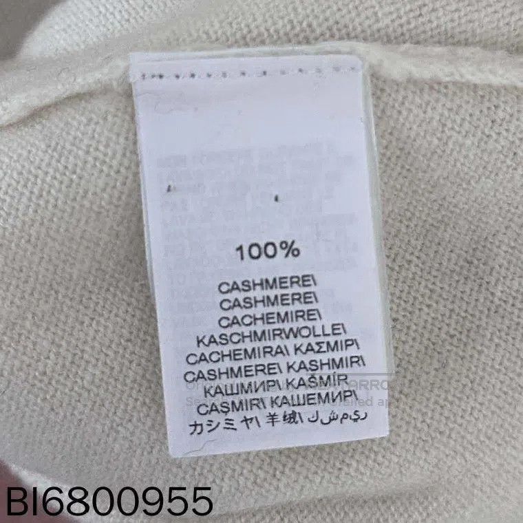 Brunello Cucinelli Brunello Cucinelli V-Neck Cashmere Knit Sweater Size S / US 4 / IT 40 - 6 Thumbnail