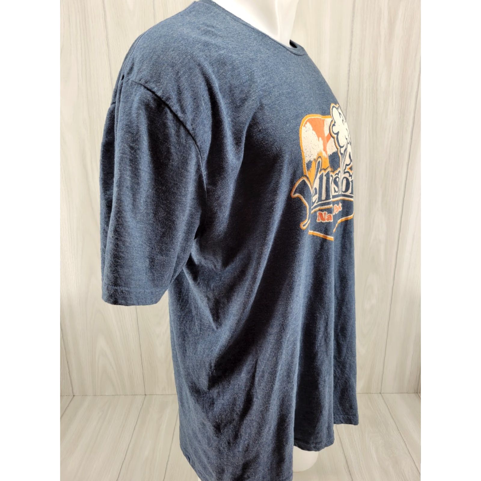Vintage Mens Zip XL Yellowstone National Park Old Faithful geyser T-Shirt Blue Size US XL / EU 56 / 4 - 4 Thumbnail