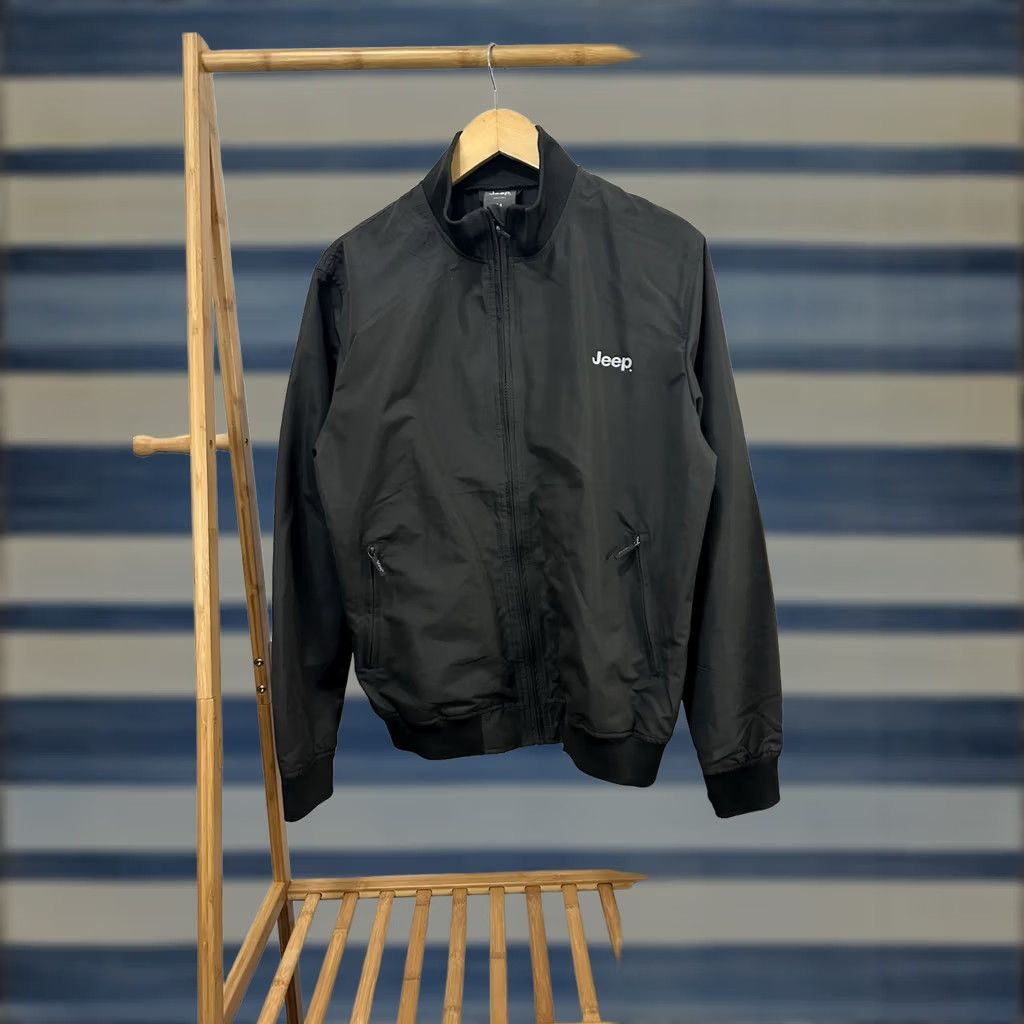 Jeep Jeep Men's Full Zip Bomber Jacket Light Charcoal M Size Knit Polyester Windbreaker Casual Shirt Womens Mens? Size US M / EU 48-50 / 2 - 1 Thumbnail