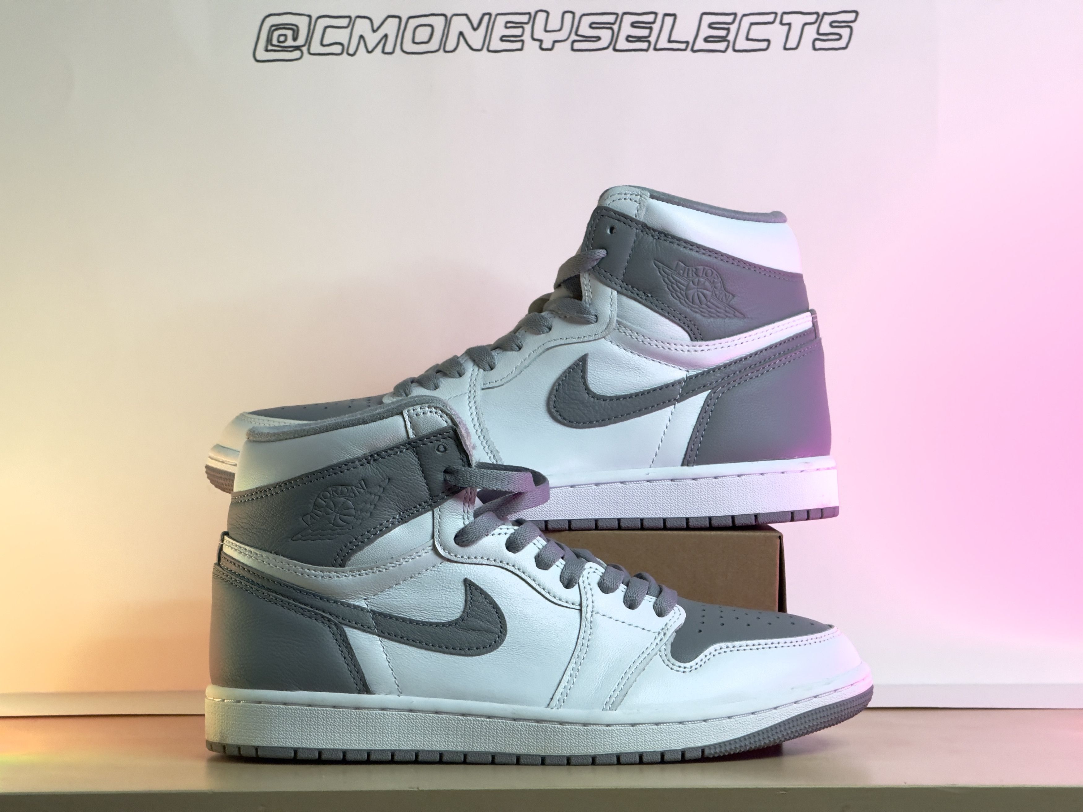 Jordan Brand Jordan 1 High “Stealth” Size US 8.5 / EU 41-42 - 1 Thumbnail