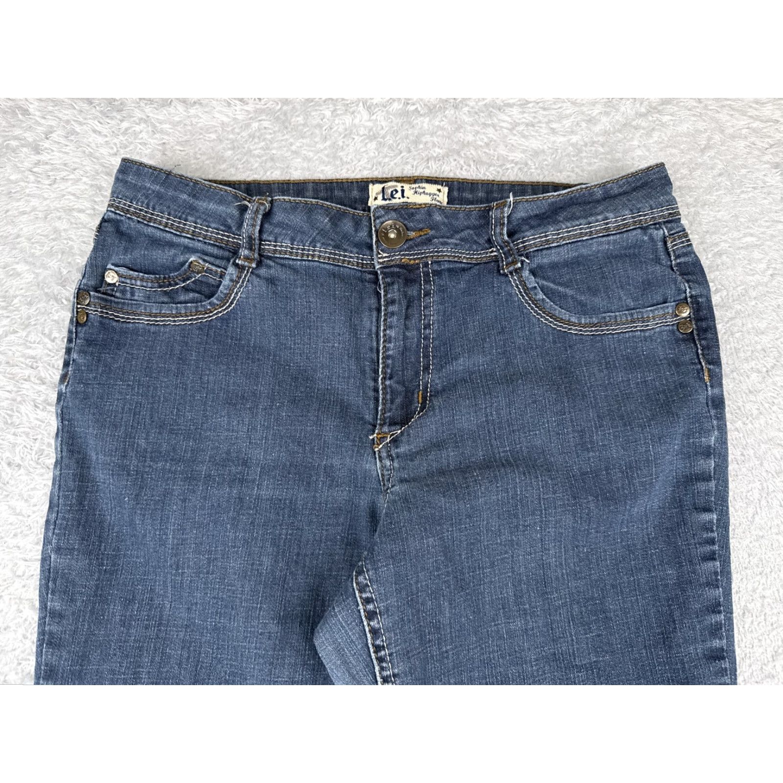 L.E.I. VINTAGE LEI Sophia Hiphugger Flare Jeans Womens 13 Blue Denim Mid Rise Bootcut 30x30 Size 34" / US 12 / IT 48 - 4 Thumbnail