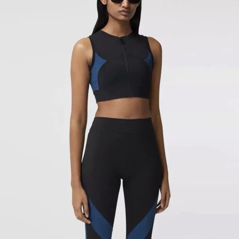 Burberry Burberry Black Nylon Summer Cropped T-Shirt Size S / US 4 / IT 40 - 1 Thumbnail