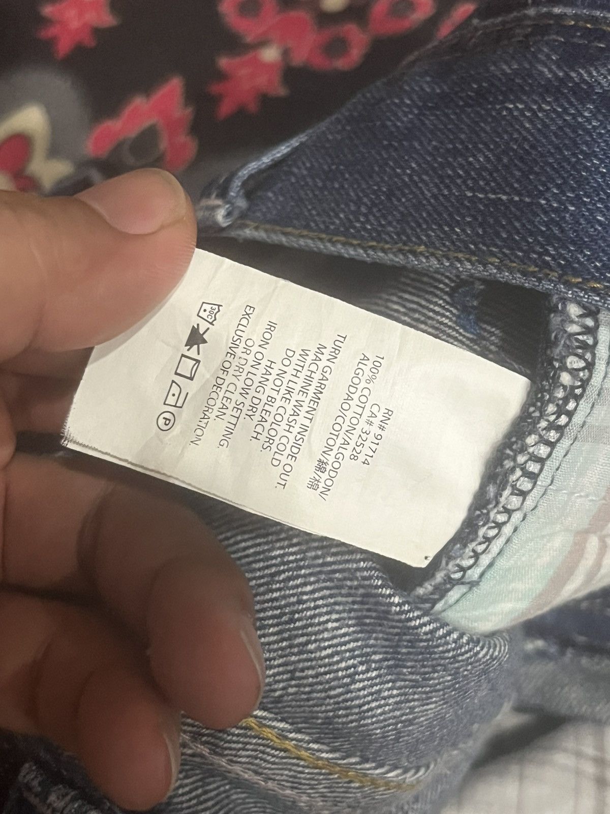Armani Exchange Vintage Armani Exchange Blue Washed Fringe Straight Leg Jean Size US 31 - 18 Thumbnail