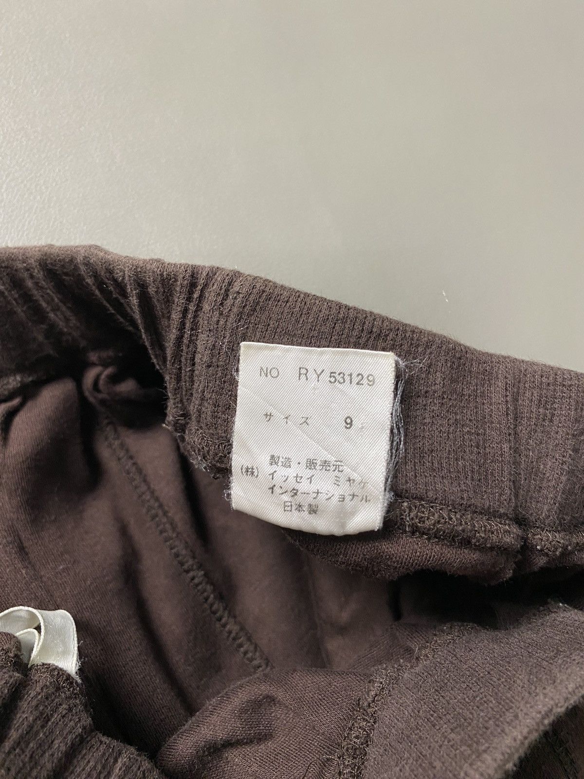 Issey Miyake × Japanese Brand × Vintage Vintage Issey Miyake Polkadot Skirt Size 30" / US 8 / IT 44 - 8 Thumbnail