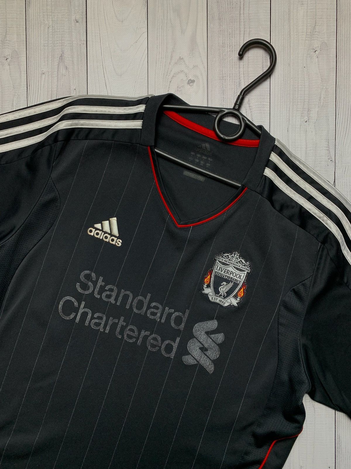 Adidas × Vintage Vintage adidas Liverpool soccer jersey size L black Size US L / EU 52-54 / 3 - 2 Thumbnail
