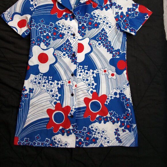 Vintage Vintage Lanie J Floral Button Polyester Disco Shirt Size S / US 4 / IT 40 - 3 Thumbnail