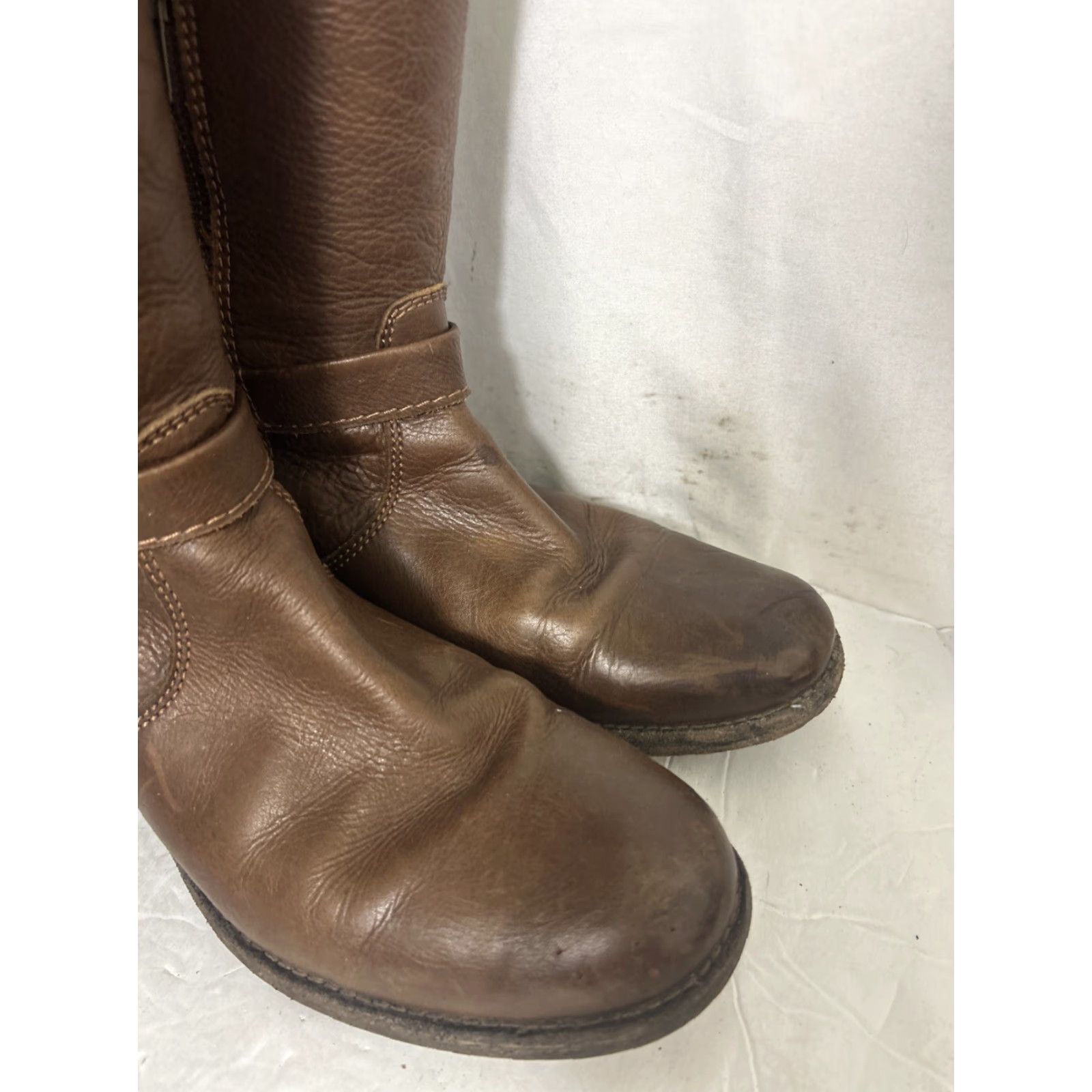 Frye Frye Phillip Riding Boots Brown Leather Womens Size 7 Ankle Zip Flaw Strap Size US 7 / IT 37 - 2 Thumbnail