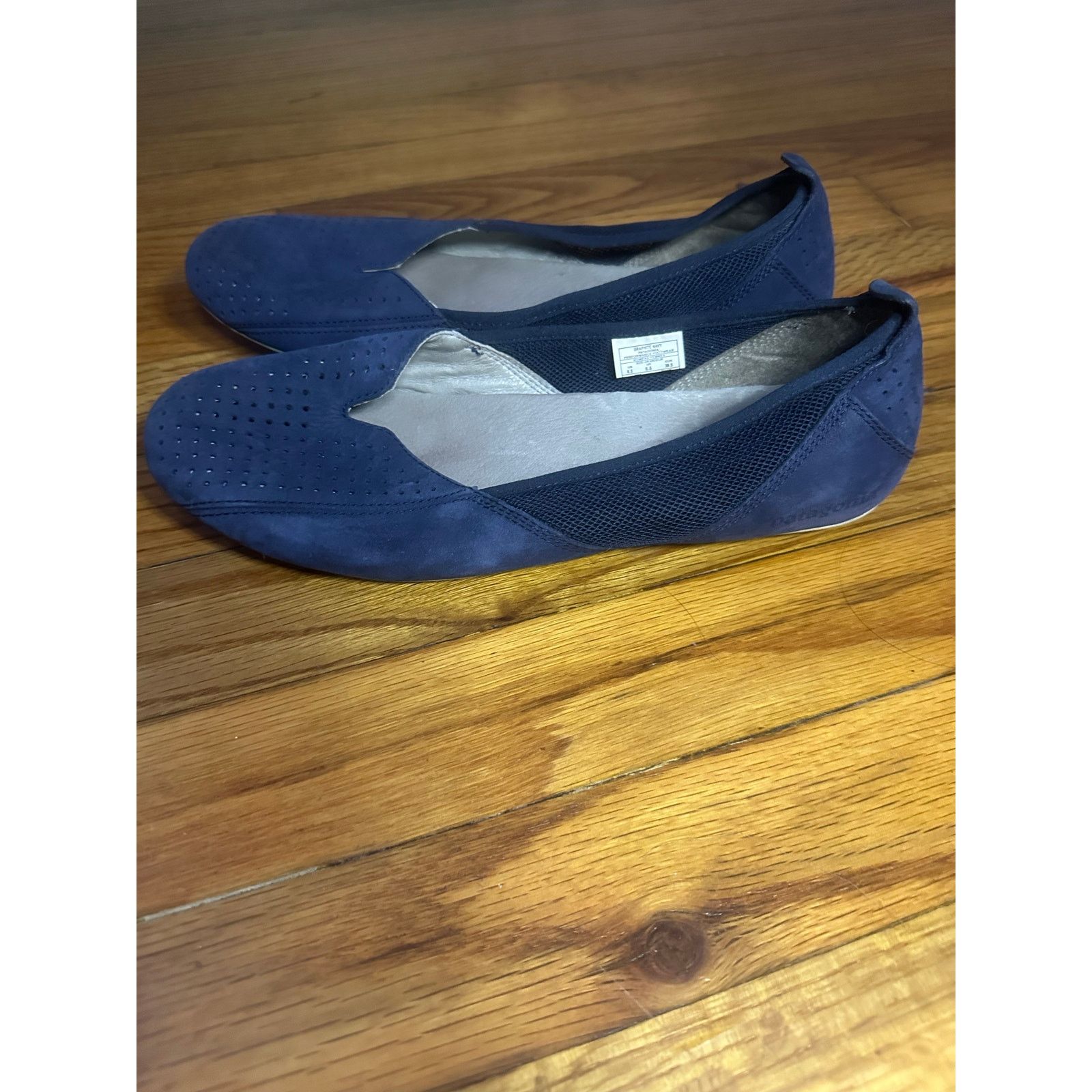 Patagonia Patagonia Dark Blue Suede Scrunch-Back Ballet Flats Size US 8.5 / IT 38.5 - 7 Thumbnail
