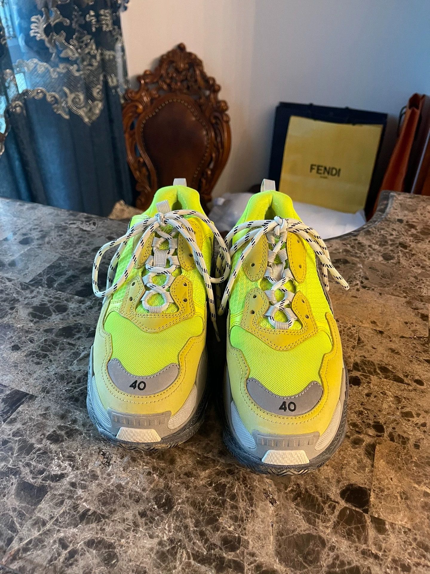 Balenciaga Balenciaga TripleS OG Refl 40 (41/42) Silver Minor Heel Auth Size US 7 / EU 40 - 6 Thumbnail