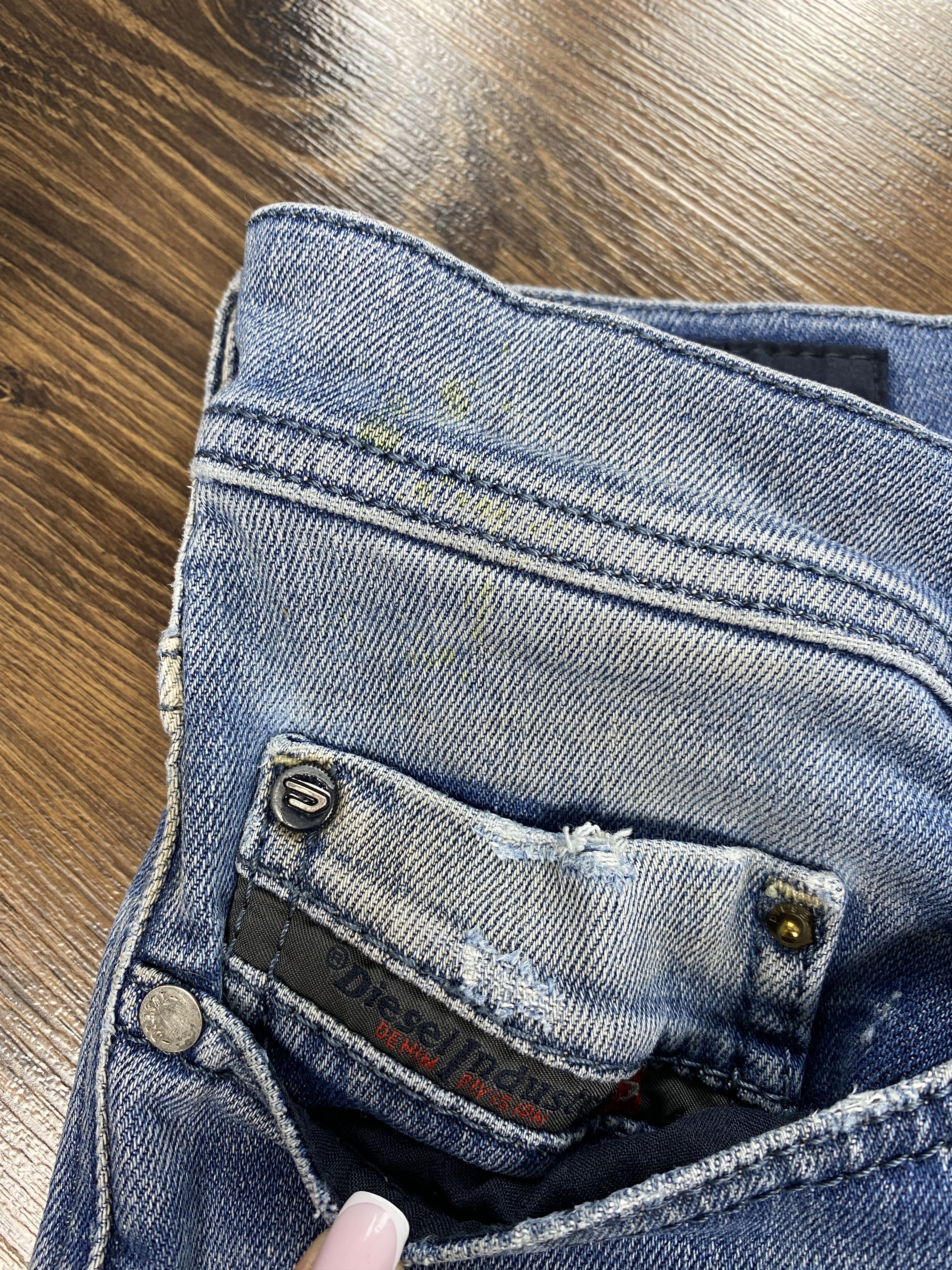 Diesel Diesel vintage distressed denim pants jeans Size US 33 - 4 Thumbnail
