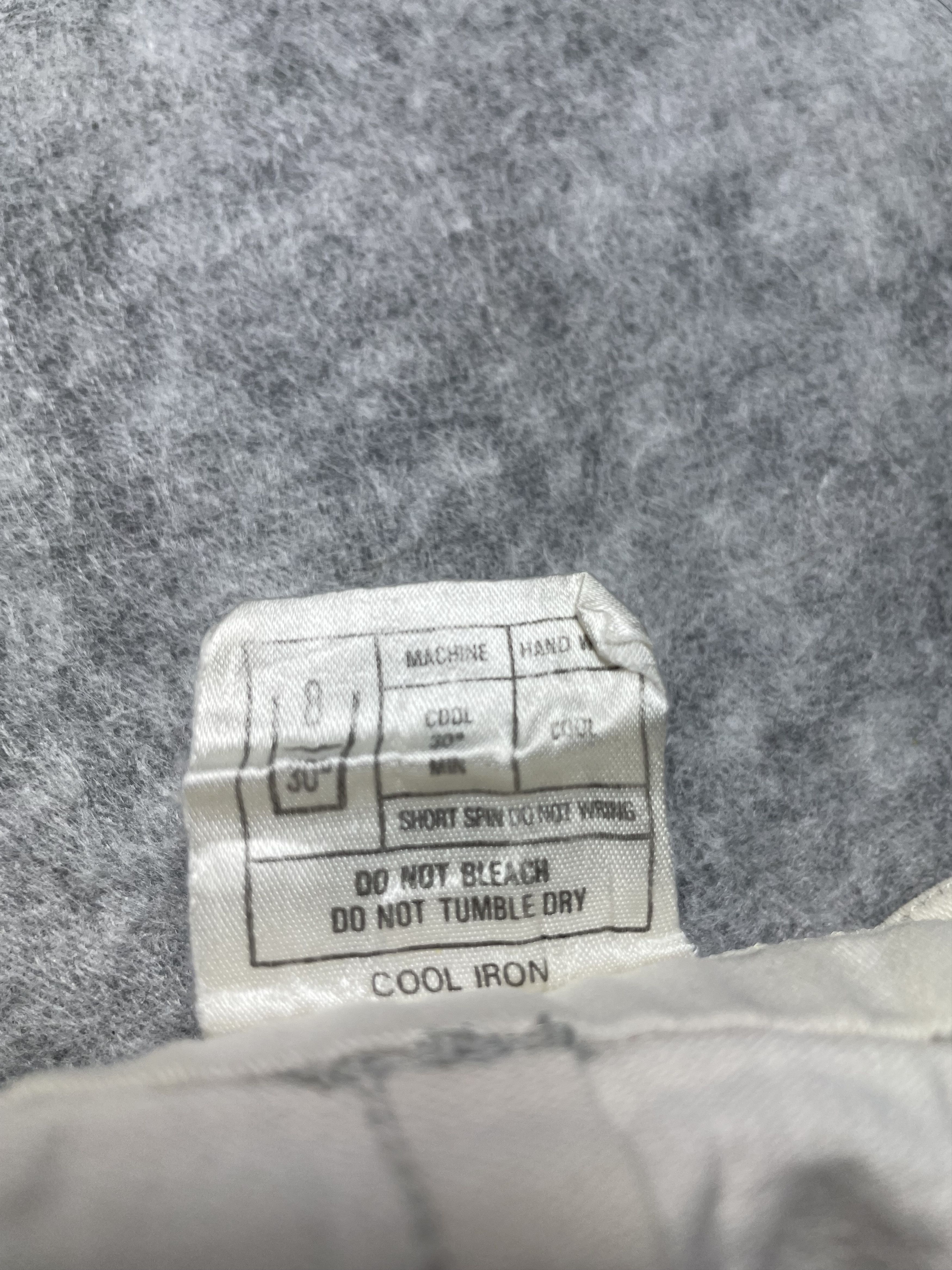 Katharine Hamnett London Katharine Hamnett London Ivory Cotton Skirt Vintage Size 28" / US 6 / IT 42 - 10 Thumbnail