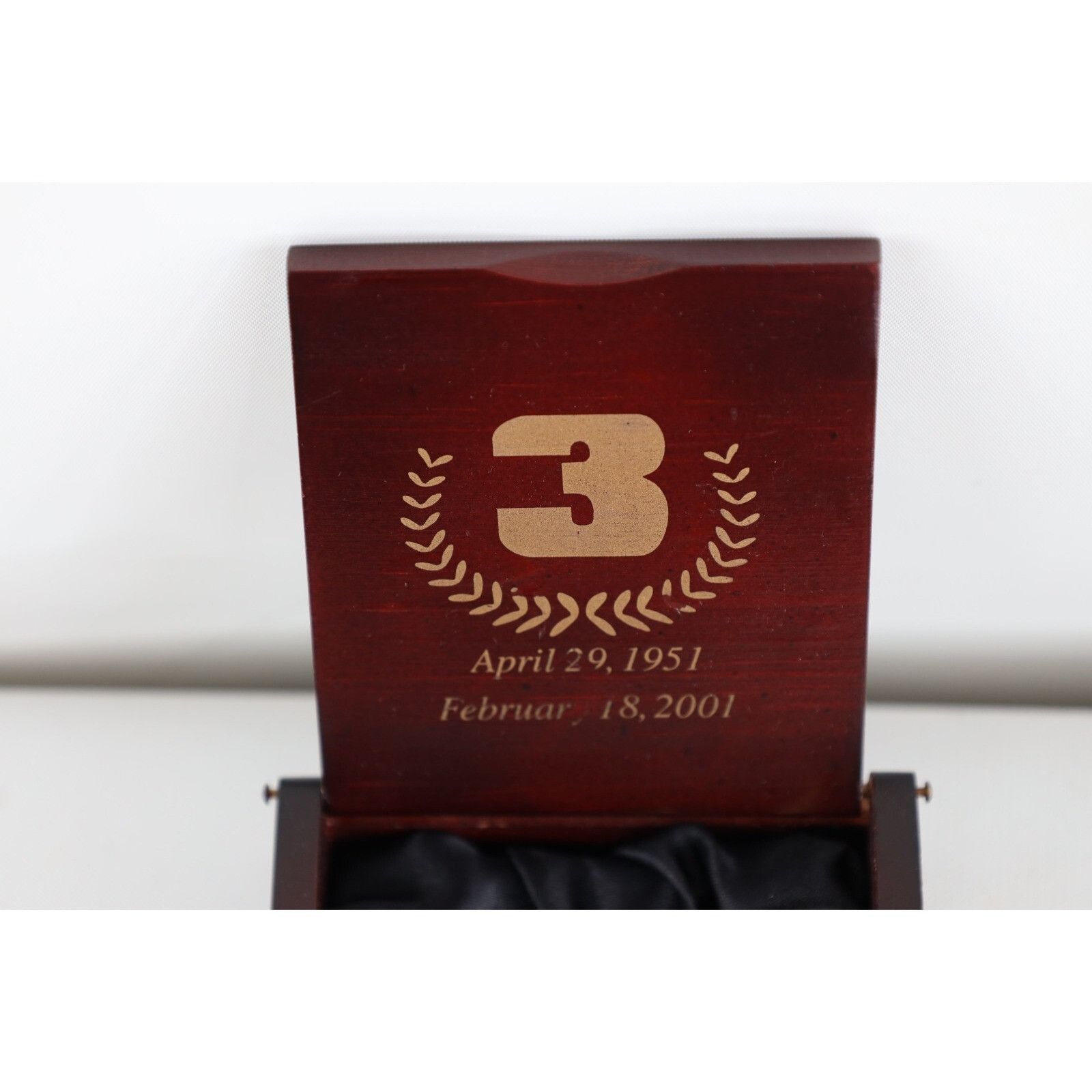 Vintage Vintage Y2K 2001 NASCAR Dale Earnhardt Racing Pocket Watch Size ONE SIZE - 3 Thumbnail