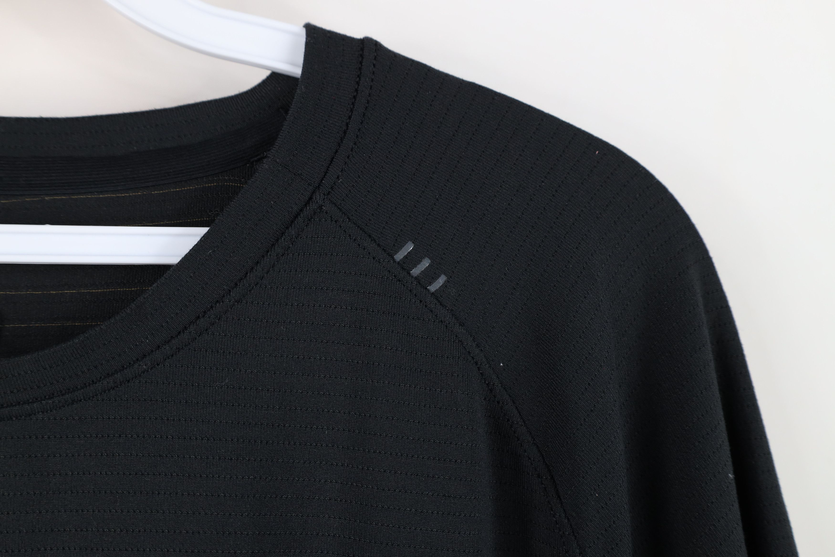 Lululemon × Vintage Lululemon Vent Tech Short Sleeve Gym Training T-Shirt Black Size US M / EU 48-50 / 2 - 4 Thumbnail