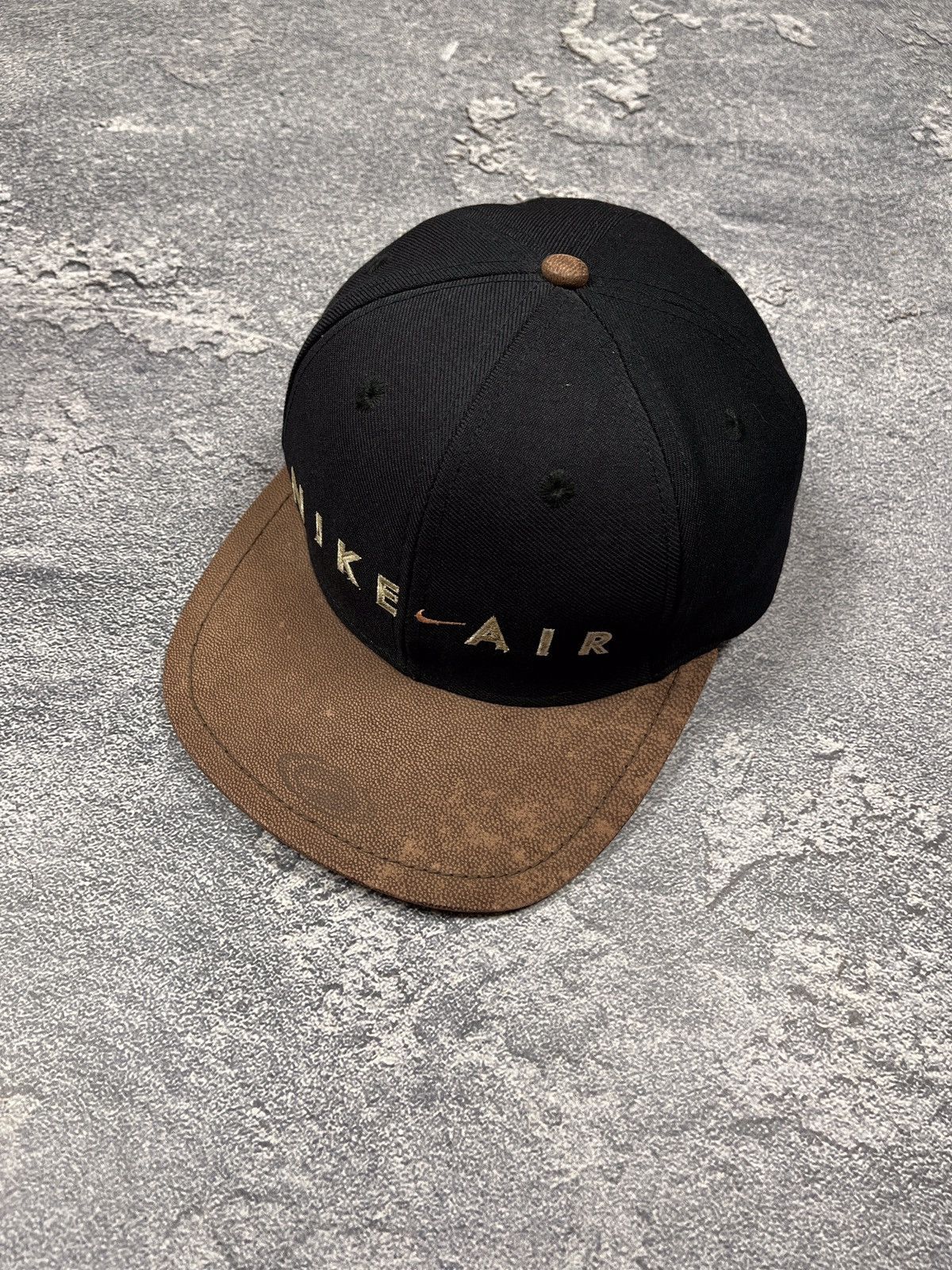 Jordan Brand × Nike × Vintage Vintage Nike Air 90s Very Rare Hat Cap Size ONE SIZE - 1 Thumbnail