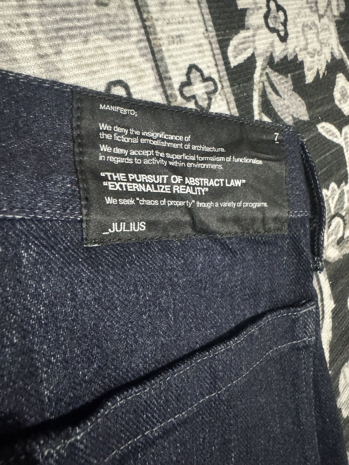 Designer × Julius Julius 7 FW11 Blue Denim Exhibition Sample Carpenter Jeans Size US 33 - 8 Thumbnail