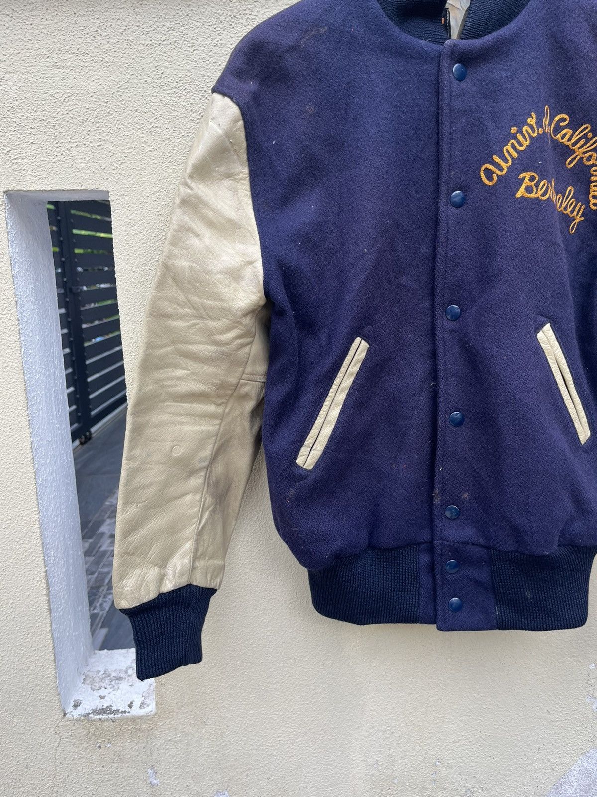 Vintage Skookum letterman : univ. of california Berkeley Size US M / EU 48-50 / 2 - 7 Thumbnail