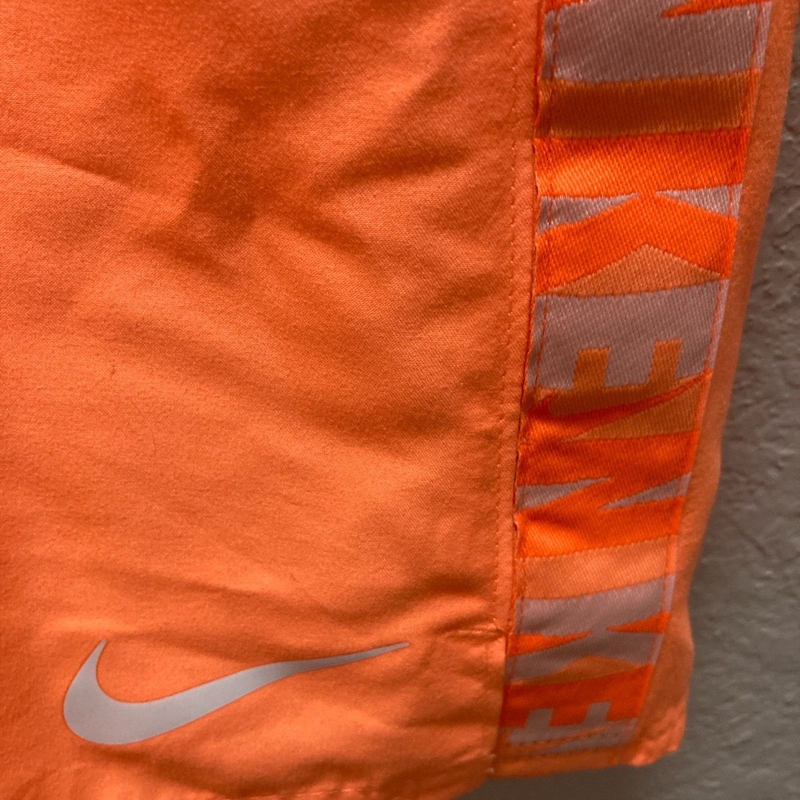 Nike Nike Men Orange Swim Trunks Size Medium with Pockets Size US 30 / EU 46 - 10 Thumbnail