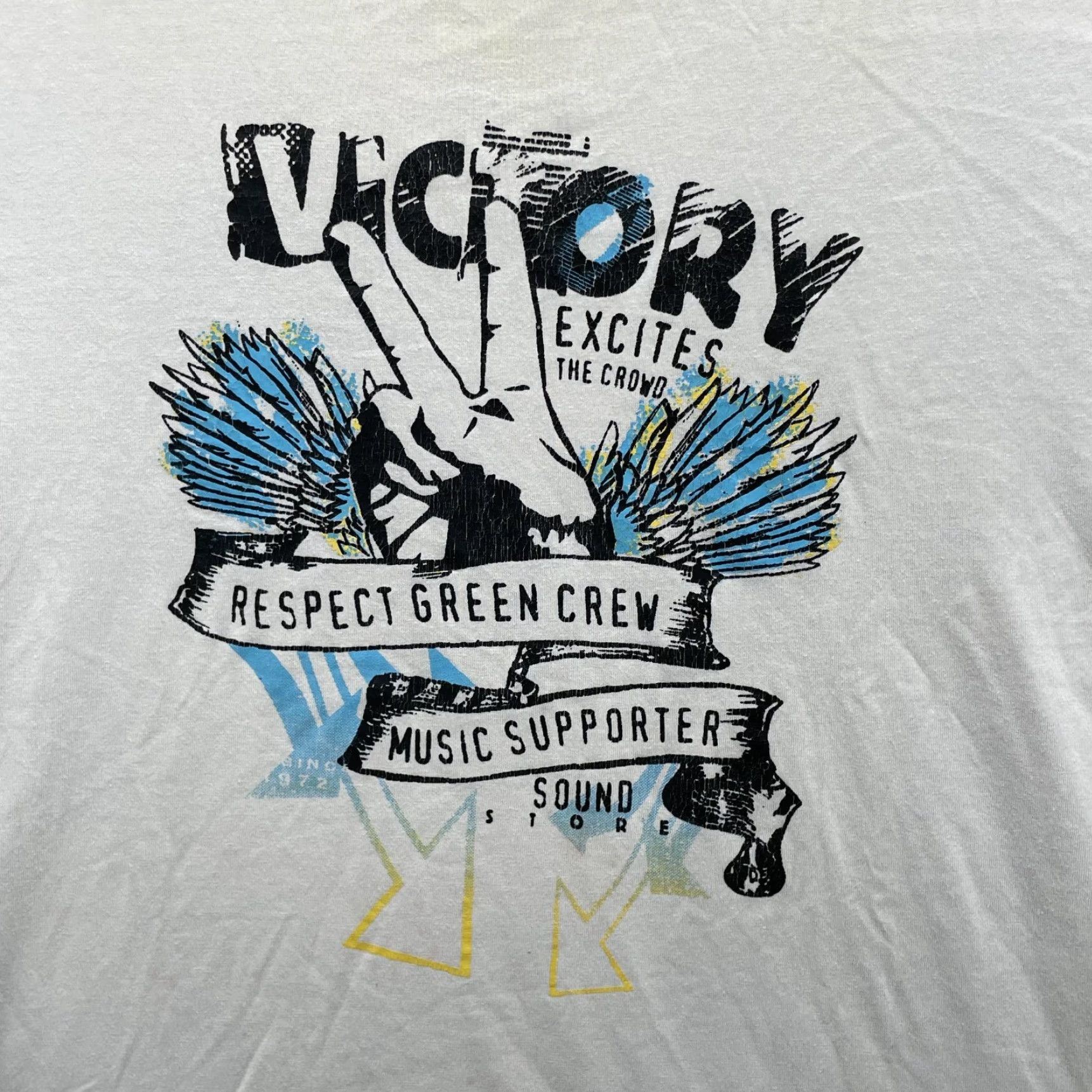Vintage Vinci Victory T-Shirt Men's Medium Music Festival Band Tee Rock Pop Y2k Grunge Size US M / EU 48-50 / 2 - 4 Thumbnail