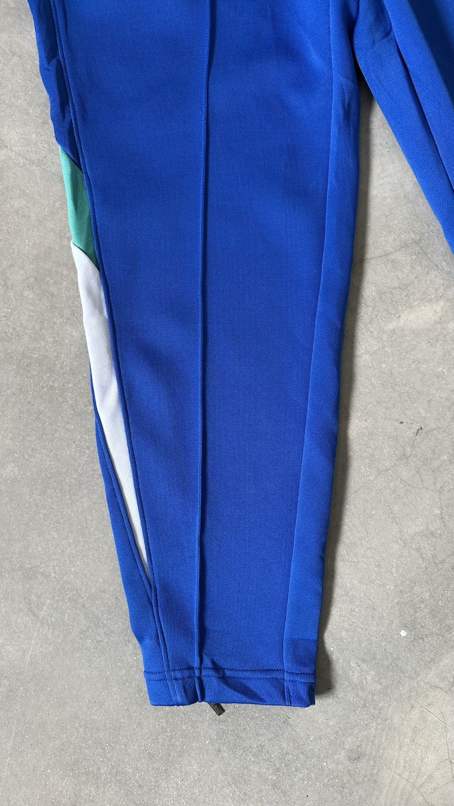 Adidas VINTAGE 90S ADIDAS TRACK PANT Size US 32 / EU 48 - 2 Thumbnail
