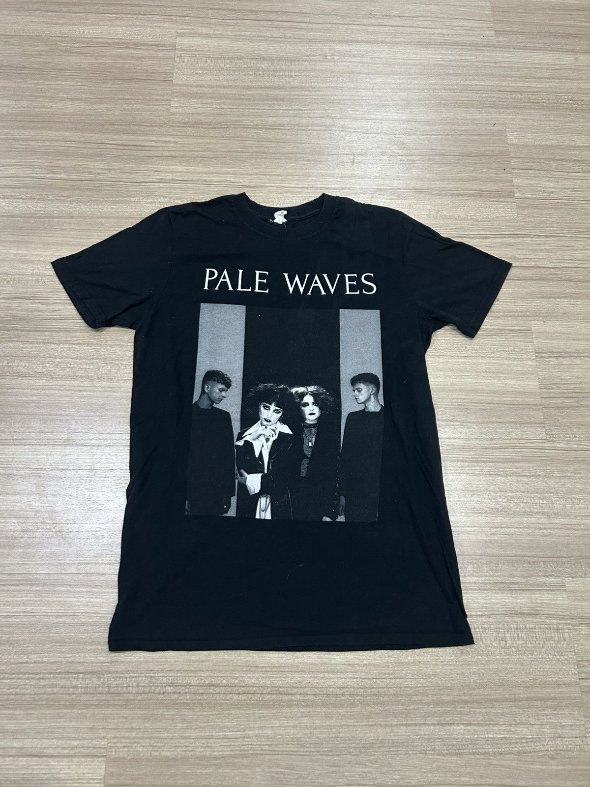 The 1975 Pale Waves Size US M / EU 48-50 / 2 - 1 Thumbnail