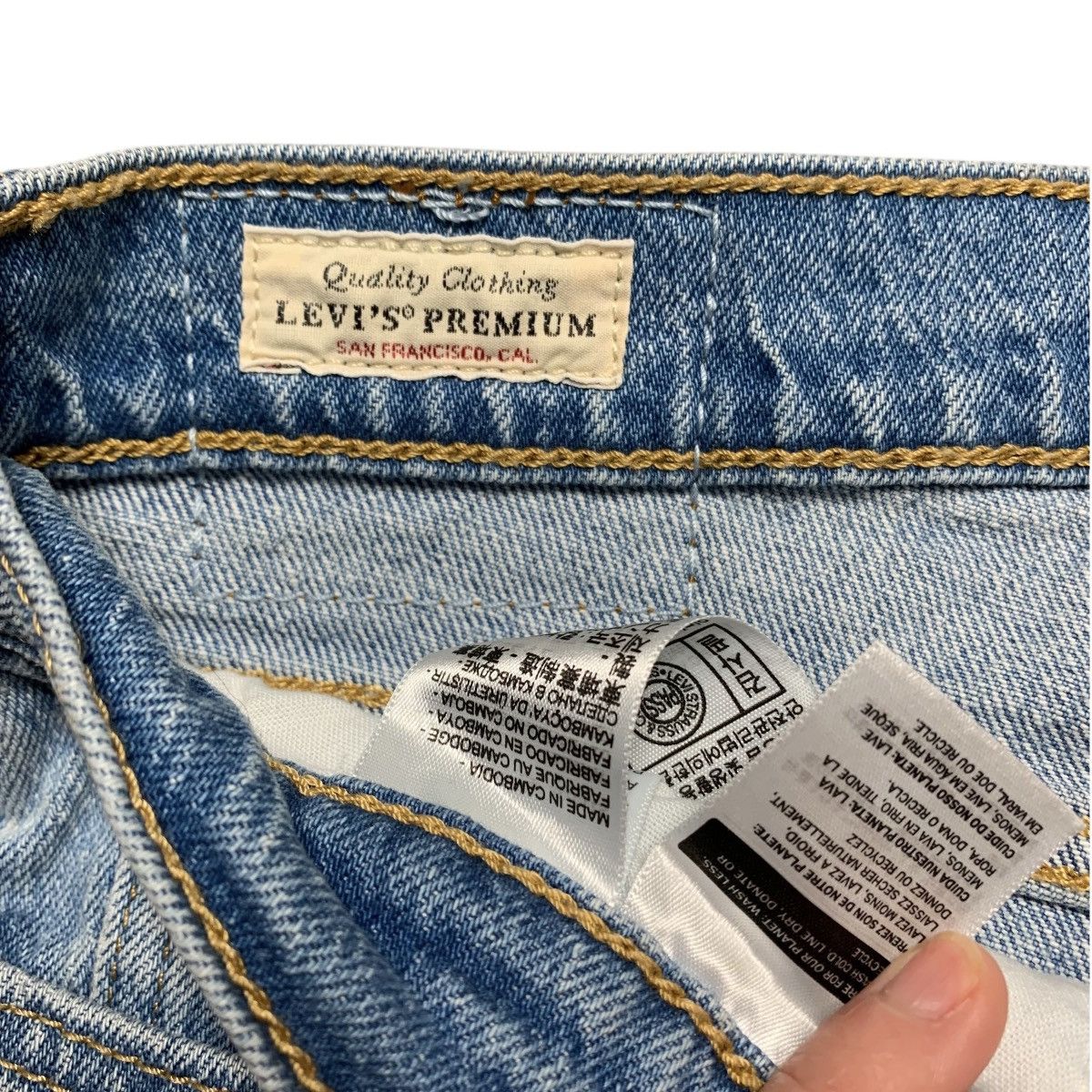 Levi's New With Tags Levi’s Wedgie 29 Denim Jean Pants High Rise Size 29" - 8 Thumbnail