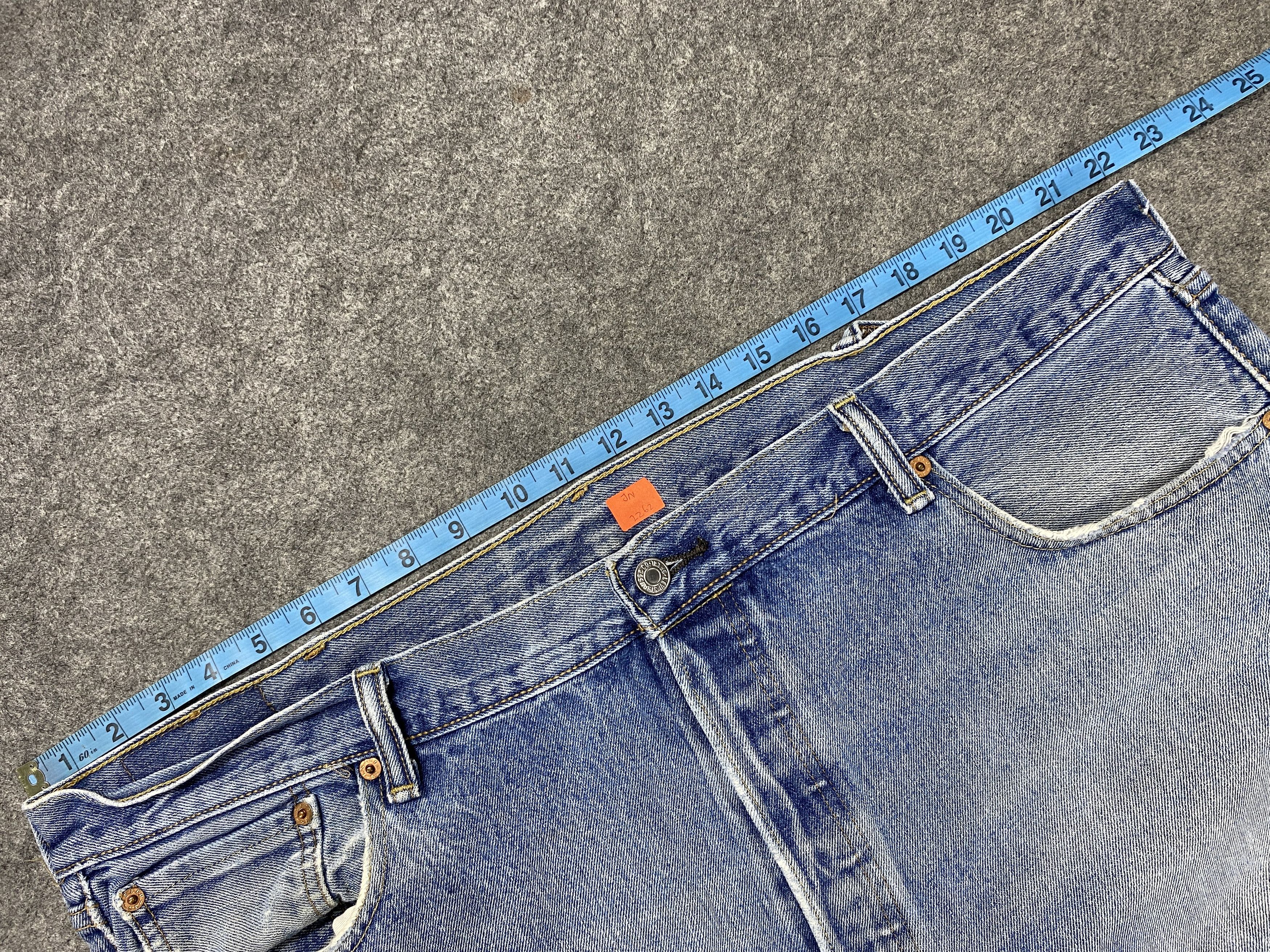 Japanese Brand Ripped Dirty Blue Vintage Levi's 501 32x30.5 Denim -JN2262 Size US 32 / EU 48 - 5 Thumbnail