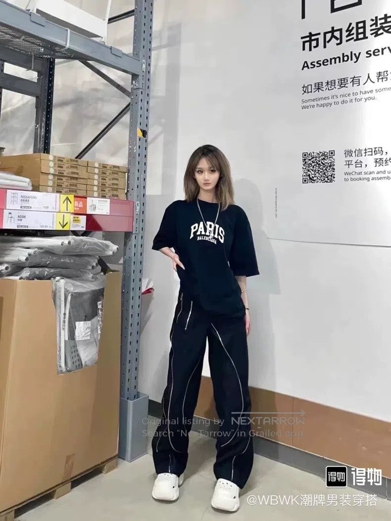 Balenciaga Balenciaga Letter Printed Round Neck Pullover T-Shirt Size US S / EU 44-46 / 1 - 7 Thumbnail