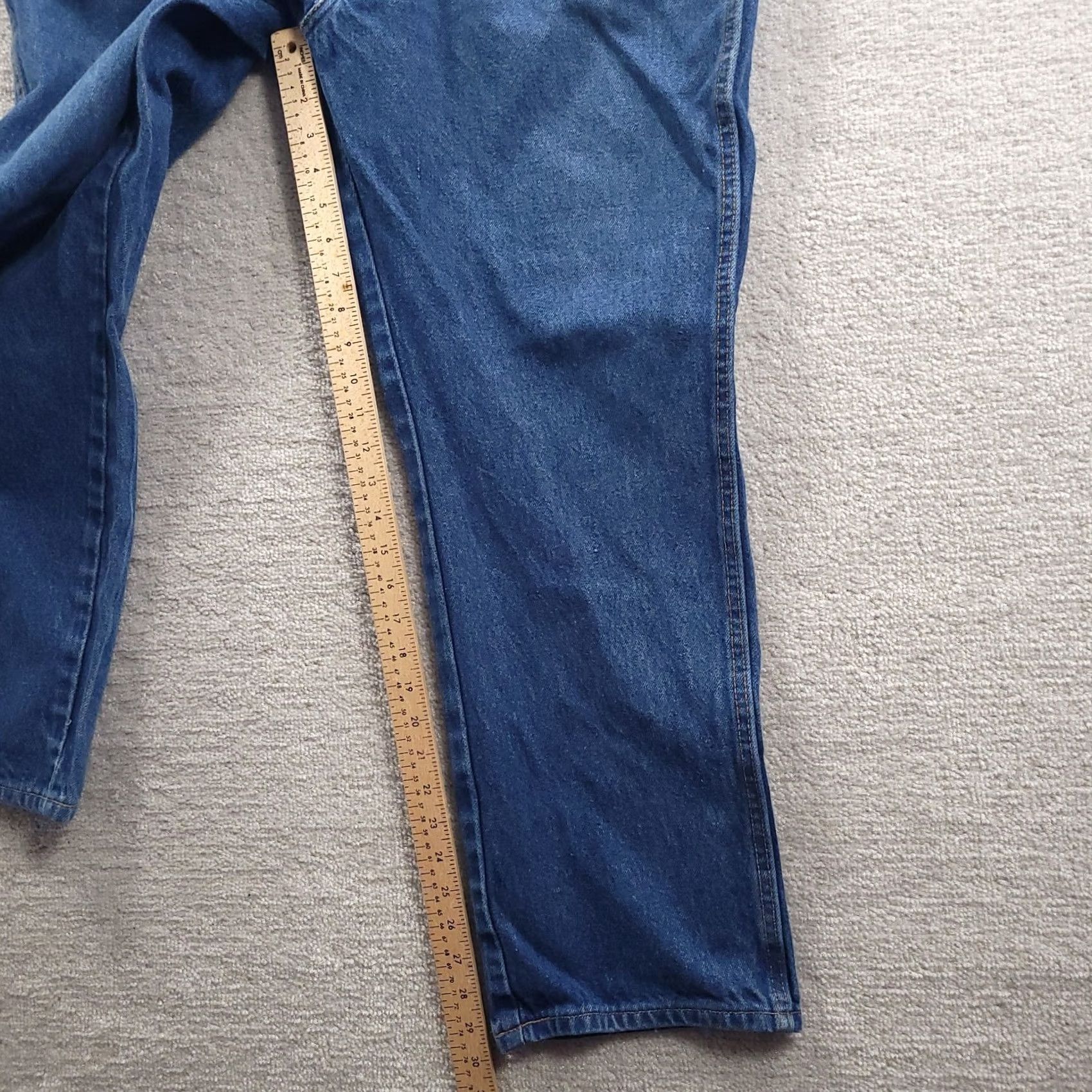 Dickies Dickies Jeans Mens 42 X 30 Blue Denim 100% Cotton Medium Wash Straight Leg Mens Jeans Regular Cotton Blue 5-Pocket Design Belt Loops 30in Inseam Size US 42 / EU 58 - 4 Thumbnail