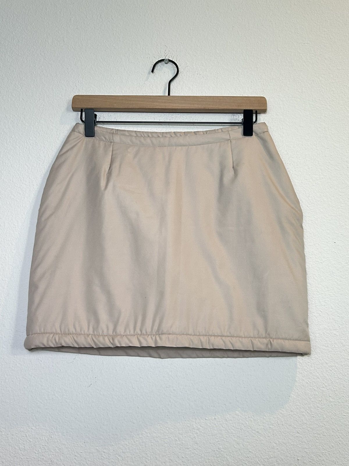 Helmut Lang 90’s Nylon Padded Mini Skirt Size 27" / US 4 / IT 40 - 1 Thumbnail
