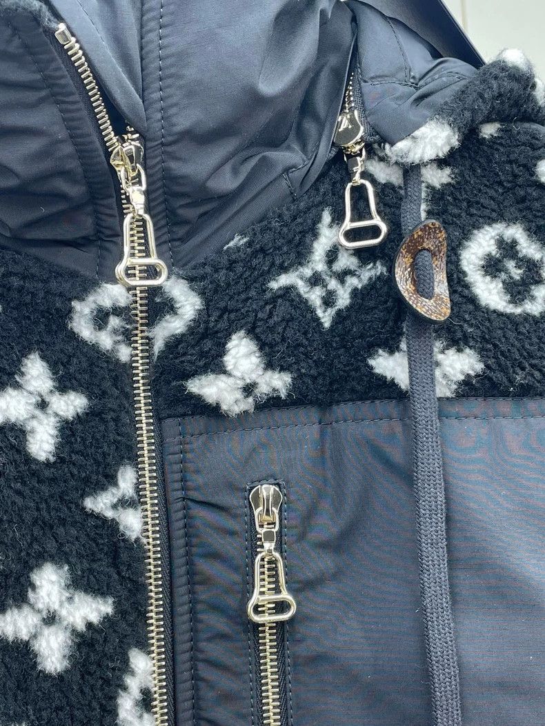Louis Vuitton Louis Vuitton Black and white teddy plush coat with full l Size XS / US 0-2 / IT 36-38 - 3 Thumbnail