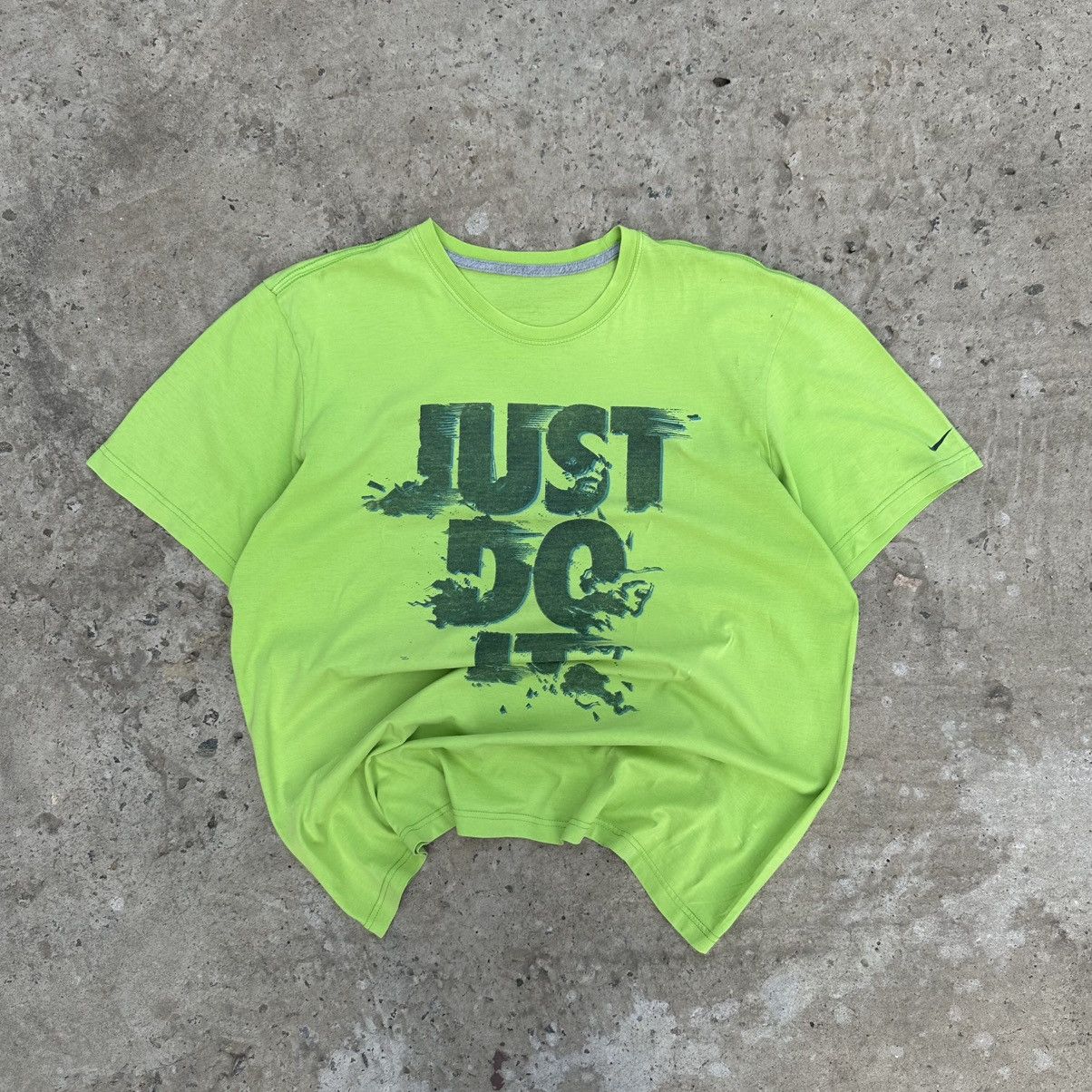 Nike Vintage Japanese Style Nike Just Do It T-shirts Big Logo Y2K Size US XL / EU 56 / 4 - 1 Thumbnail