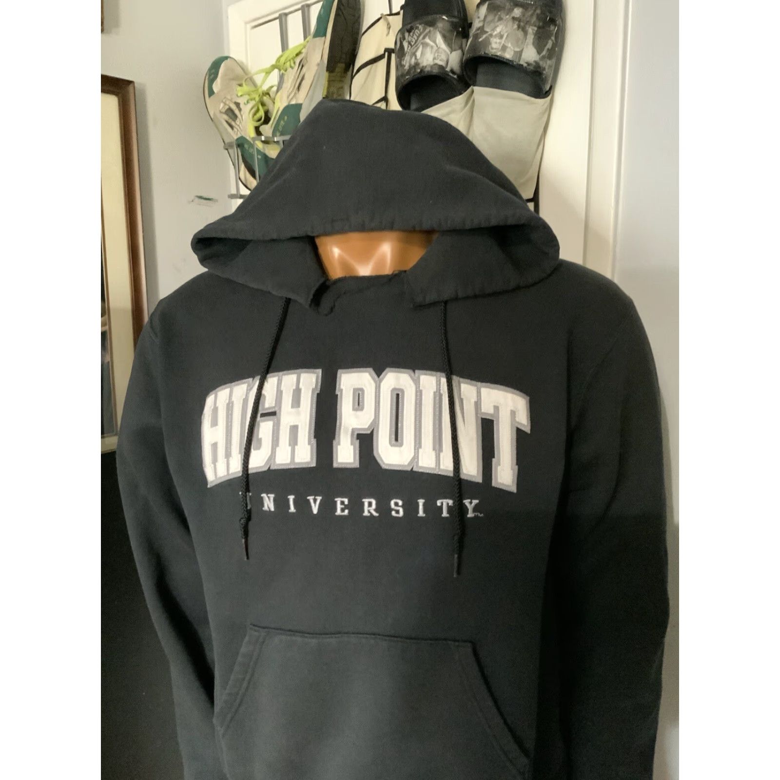 Champion VINTAGE Champion Hoodie Men S Black Football University HPU High Point Panthers Fleece Pullover Sweatshirt Size S Mens Size US S / EU 44-46 / 1 - 8 Thumbnail