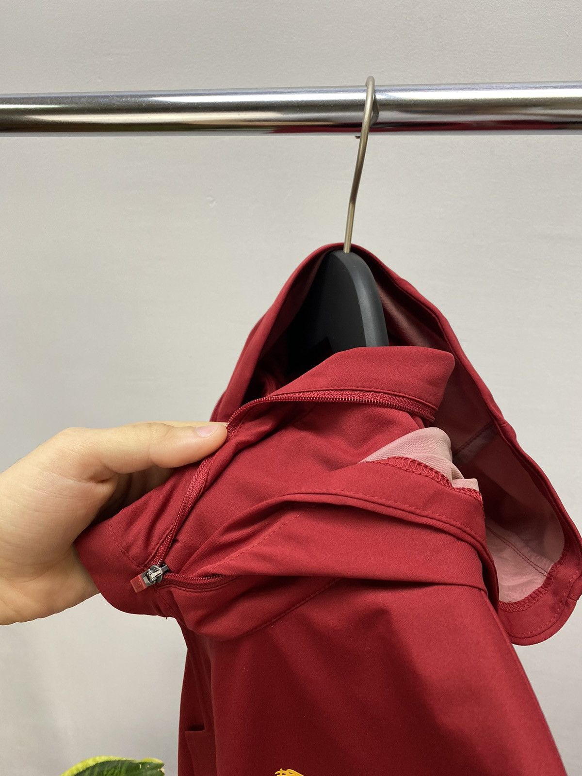 New Balance New balance #16 Grujic Liverpool Windbreaker Jacket Size US XL / EU 56 / 4 - 19 Thumbnail