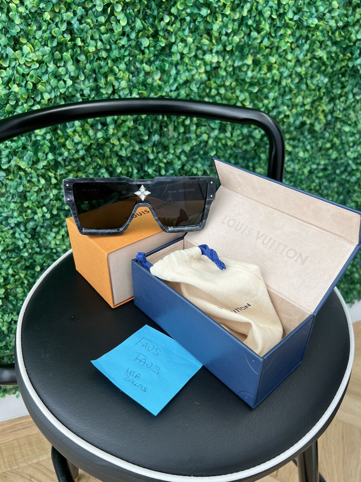 Louis Vuitton LV Cyclone Glasses (RARE MARBLE) Size ONE SIZE - 6 Thumbnail