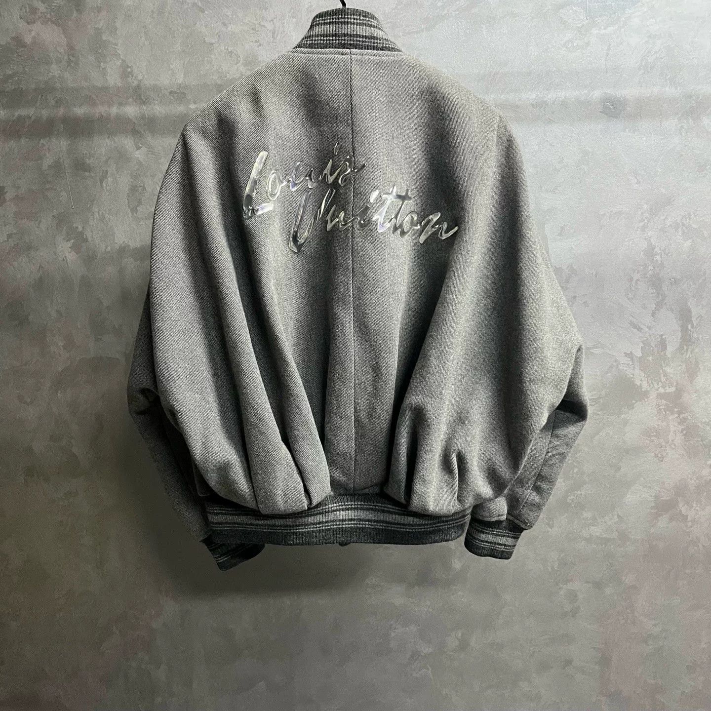 Louis Vuitton Louis Vuitton Gray Padded Baseball Jacket Size US M / EU 48-50 / 2 - 5 Thumbnail