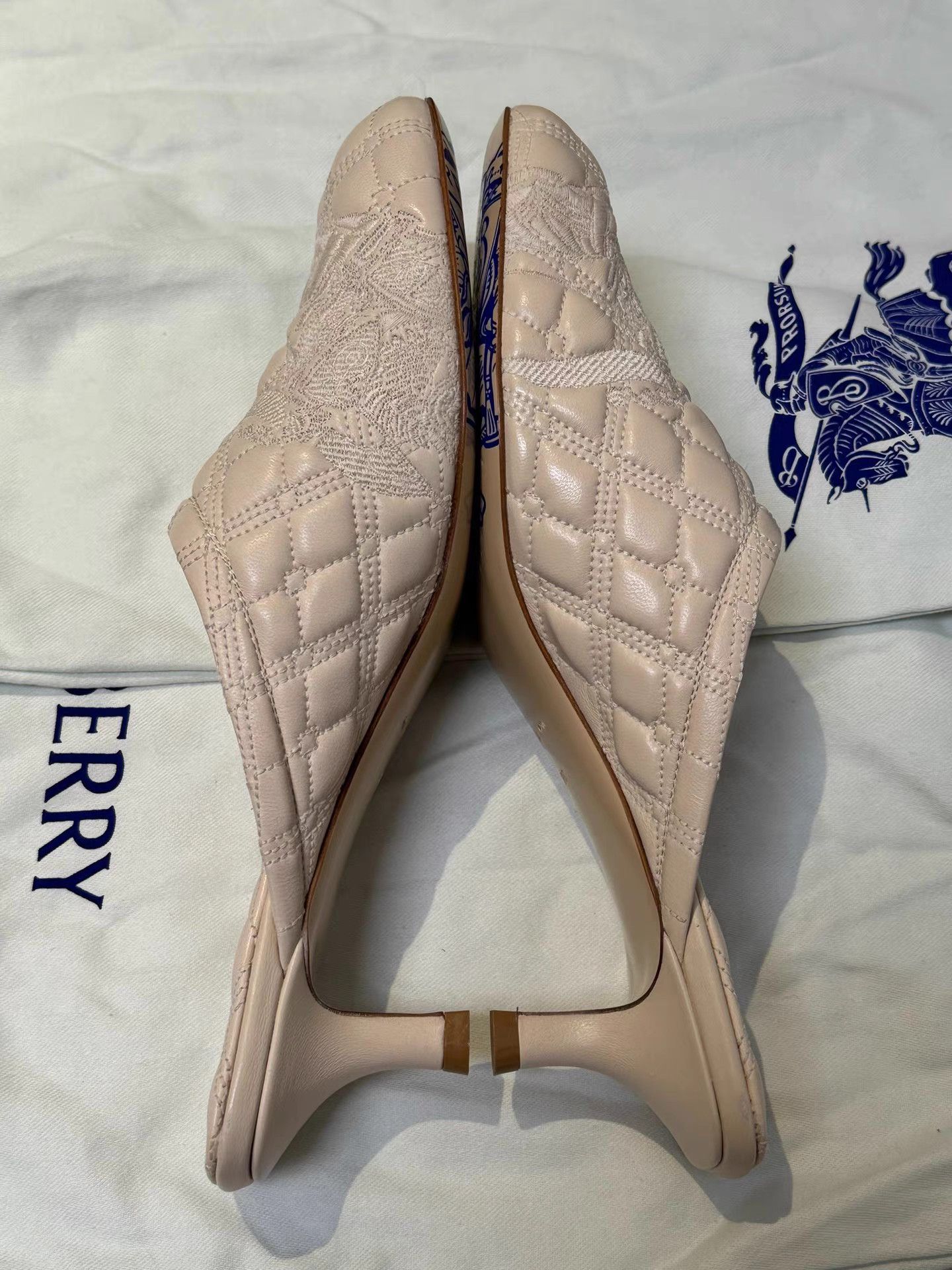 Burberry Burberry Nappa Leather Closed-Toe Slides K6 Size US 8 / IT 38 - 5 Thumbnail