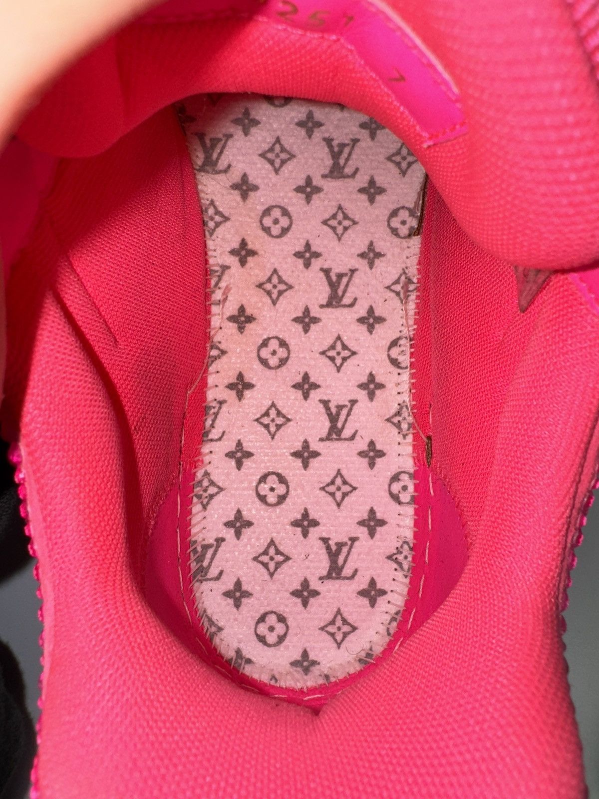 Louis Vuitton × Swarovski Louis Vuitton Swarovski crystal trainers Size US 8.5 / EU 41-42 - 8 Thumbnail