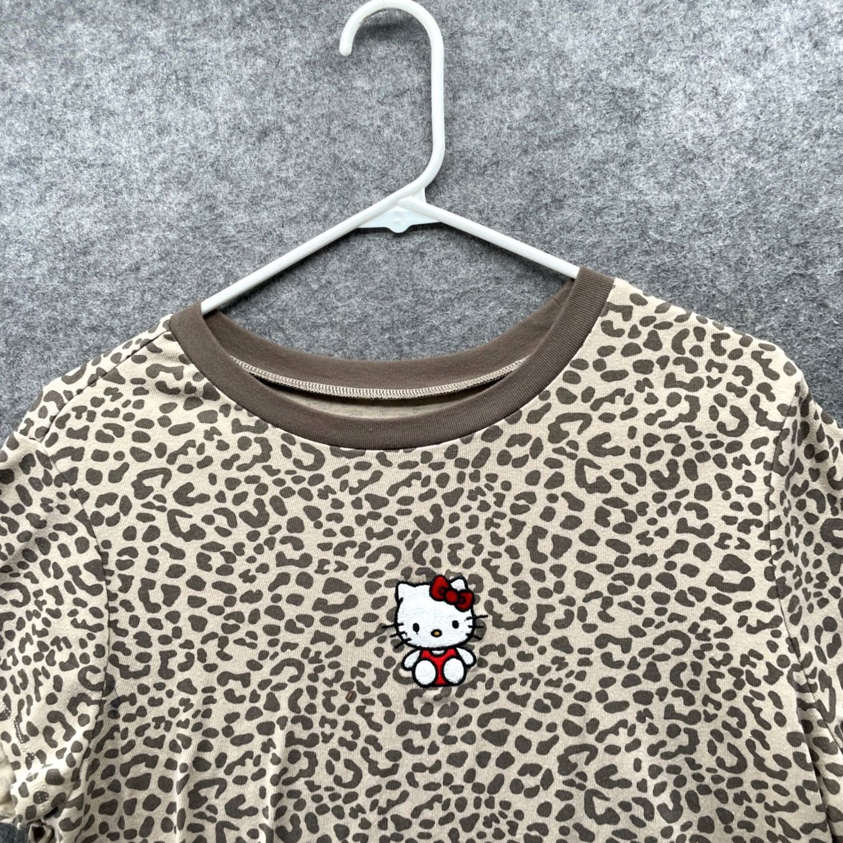 Vintage Hello Kitty Sanrio Leopard Print Crop Top Womens XXL Tan Short Sleeve T-Shirt Size XXL / US 16-18 / IT 52-54 - 3 Thumbnail