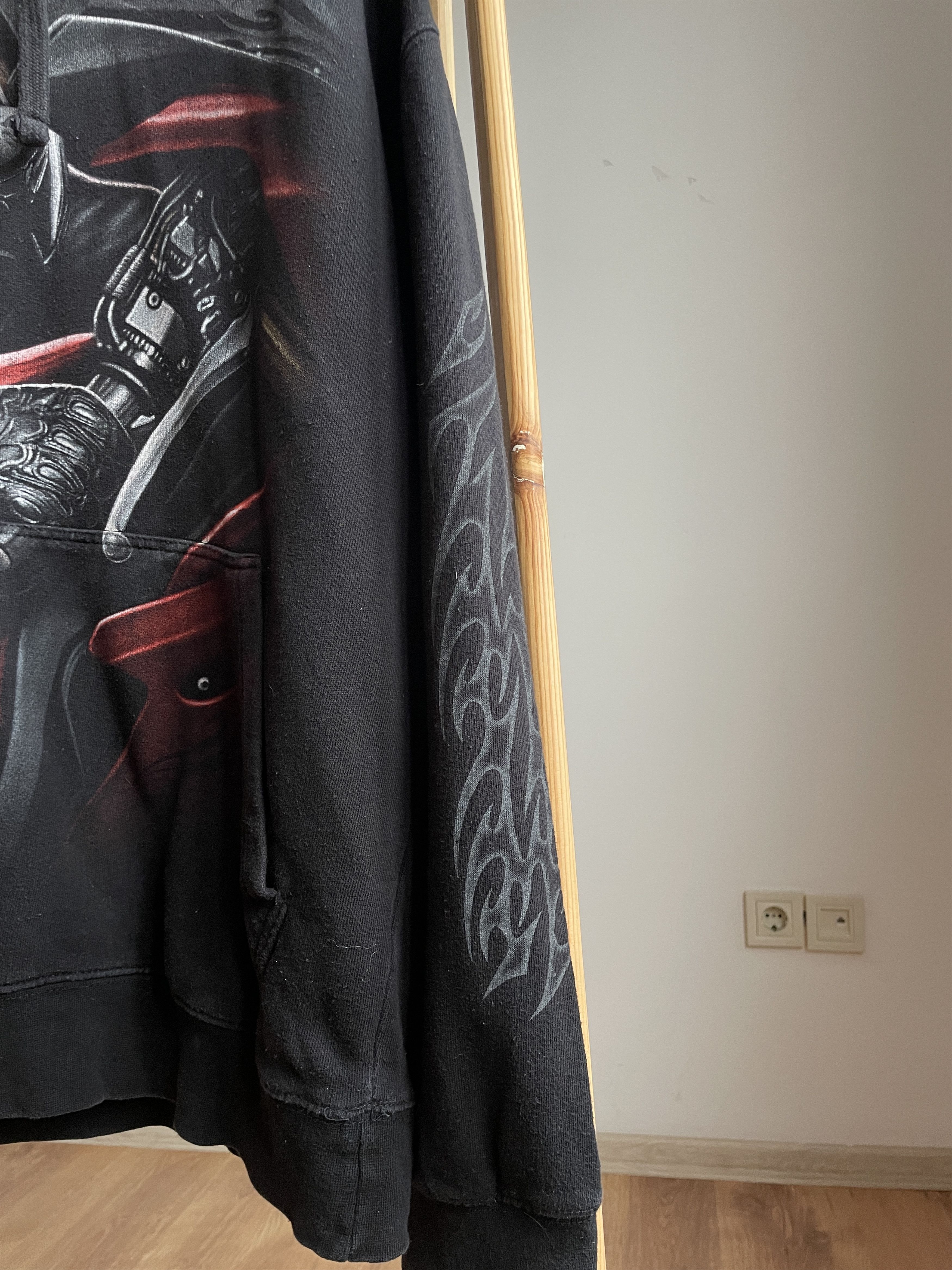 Vintage Vintage Skull Skeleton Hoodie Size XL Size US XL / EU 56 / 4 - 8 Thumbnail