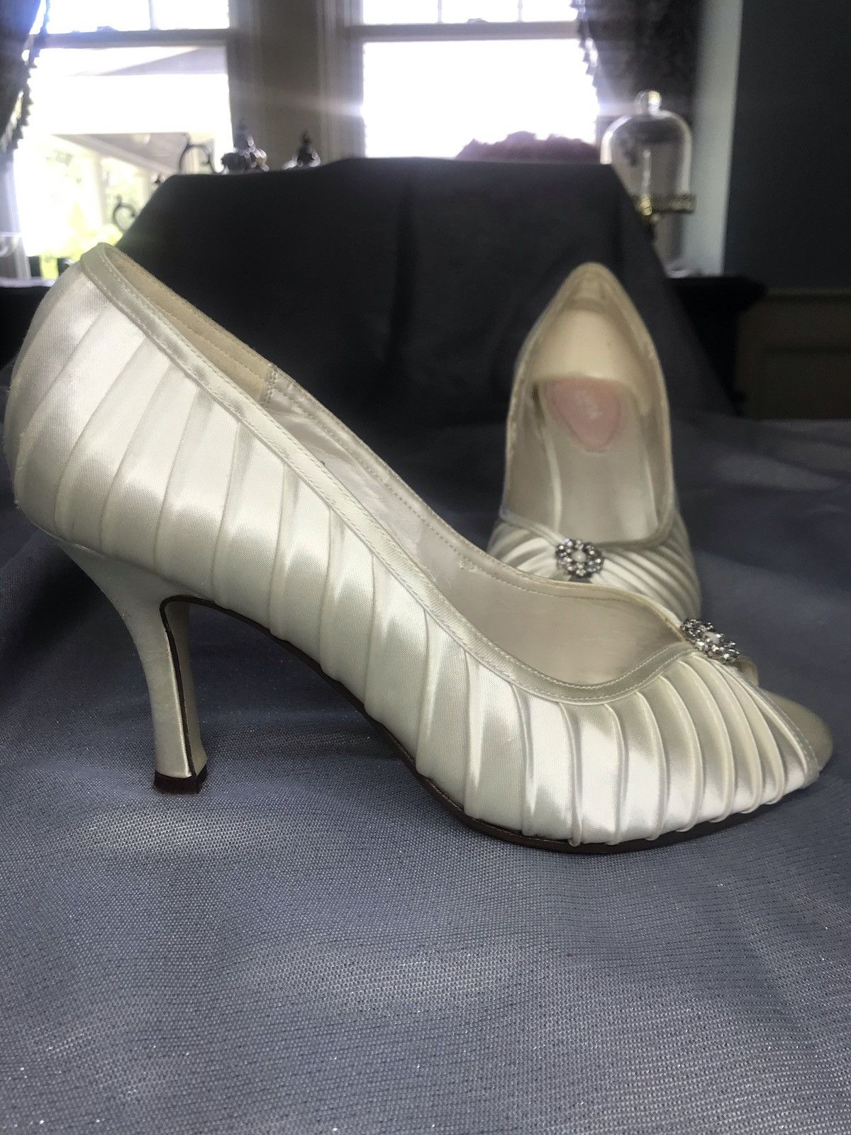Pink Ivory Satin Peep Toe Bridal Pumps with Rhinestone and Pearl Detail Sz 9 Size US 9 / IT 39 - 3 Thumbnail