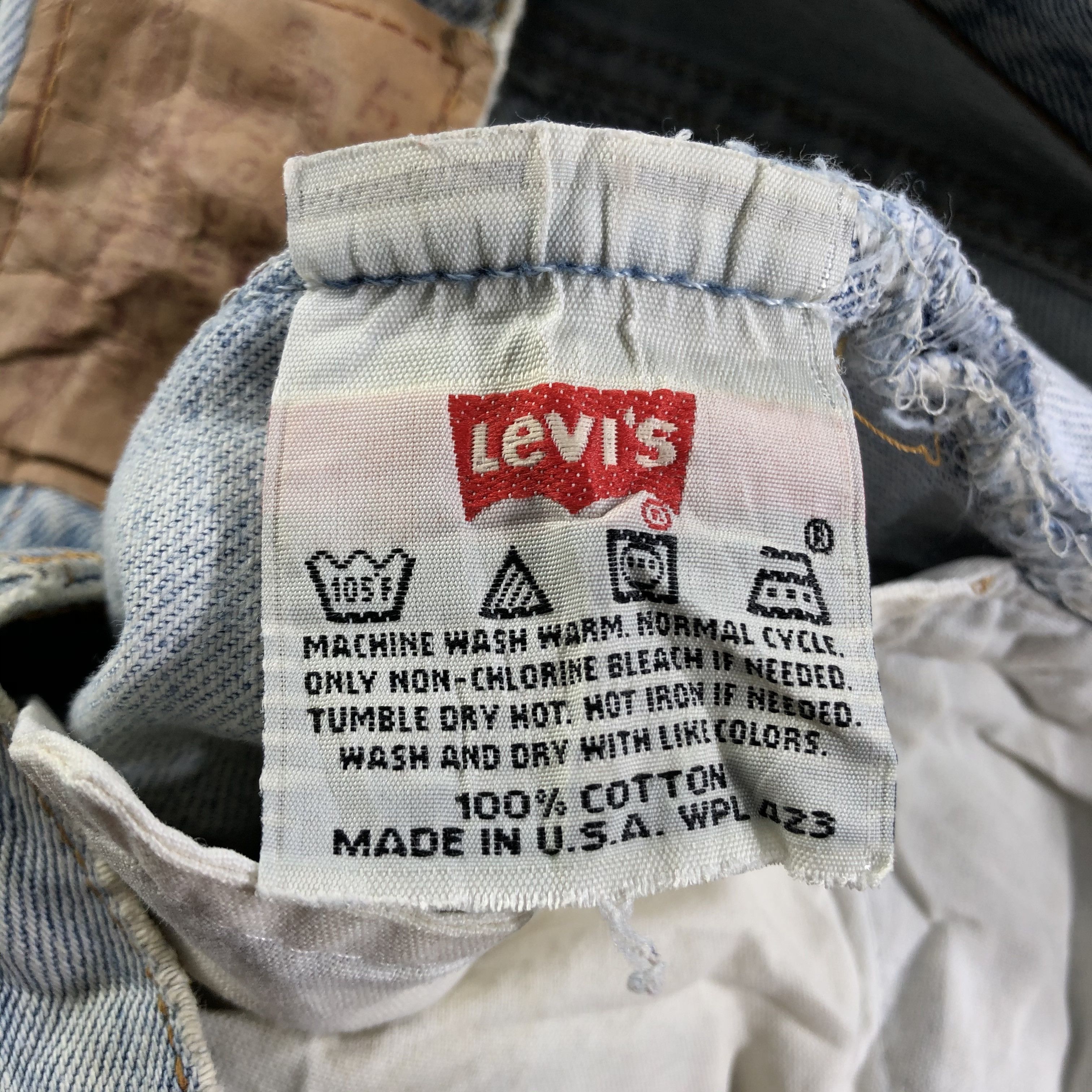 Levi's 90s Vintage Light Wash Levis 501 Jeans-J4021 Size US 28 / EU 44 - 11 Thumbnail