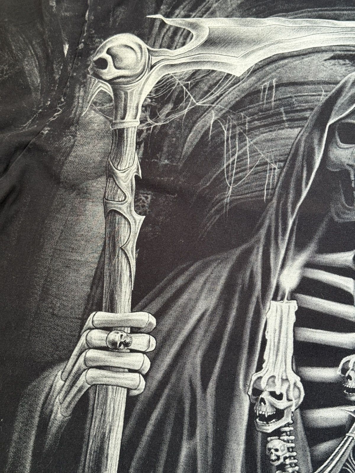 Gildan Grim Reaper Skull Candle Tatoo Death Rock Discharge t shirt Size US XL / EU 56 / 4 - 18 Thumbnail