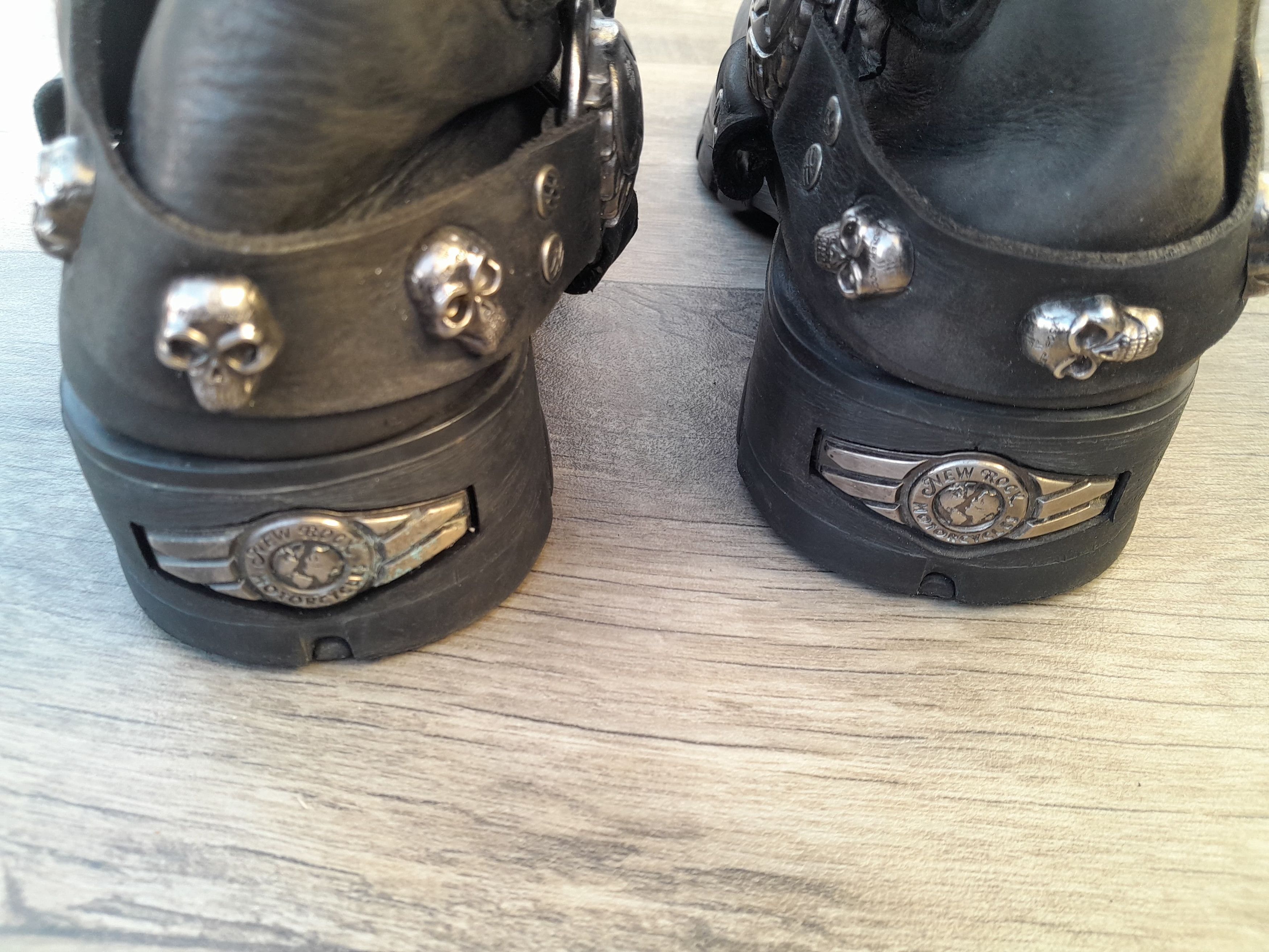 New Rock New Rock M.7621-S1 black leather motorcycle ankle boots Size US 10 / EU 43 - 8 Thumbnail